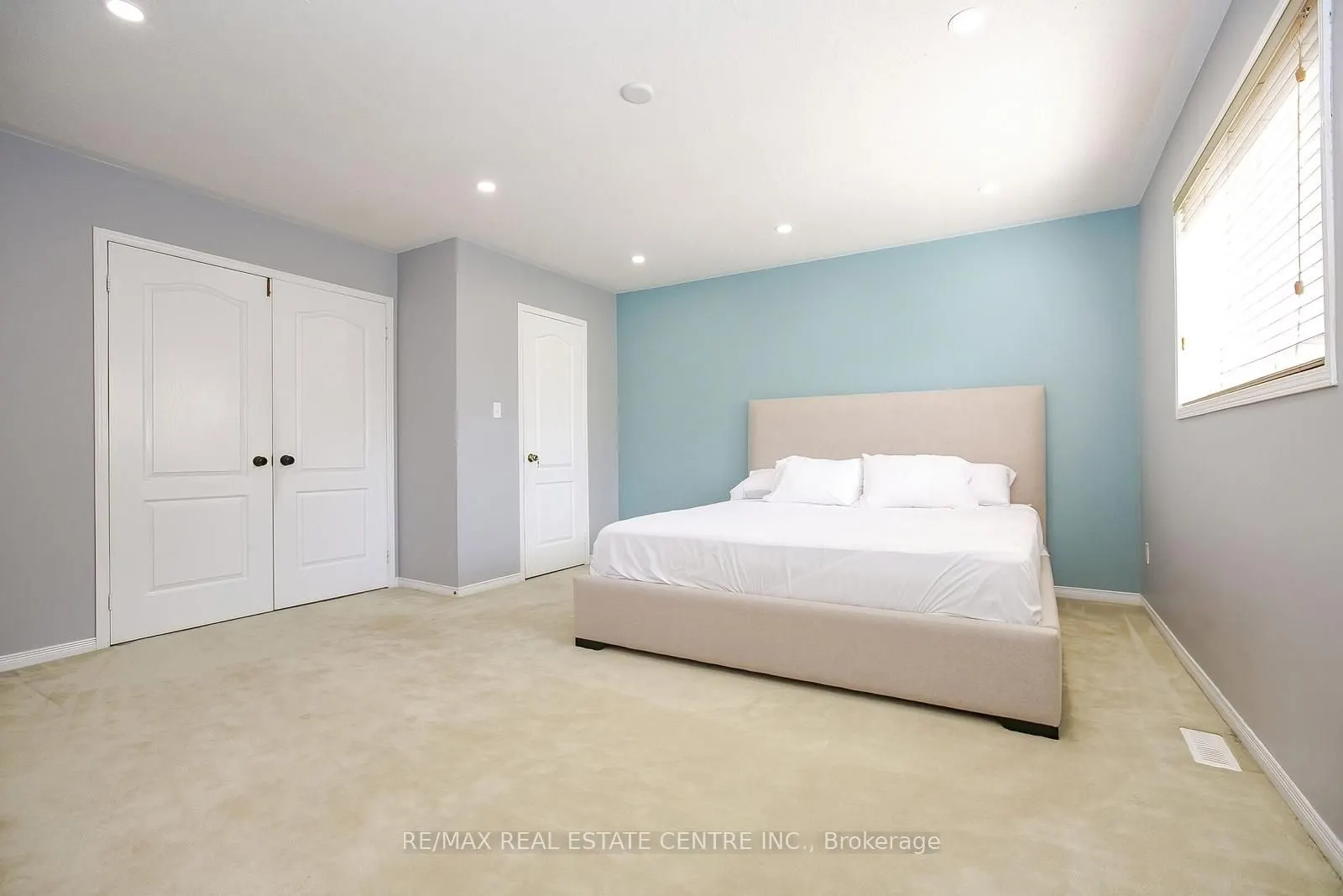 11 Jewel Crescent