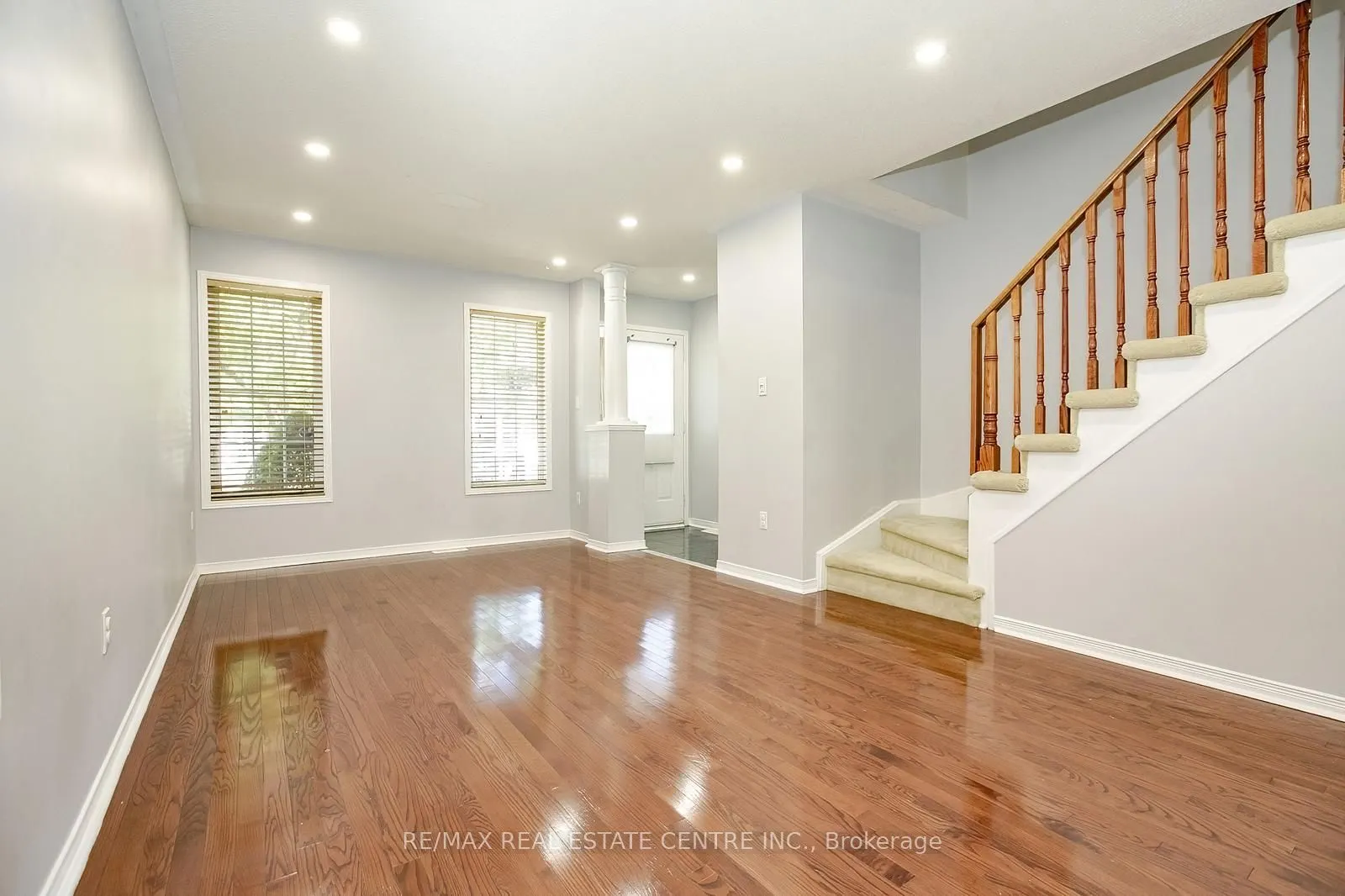 11 Jewel Crescent
