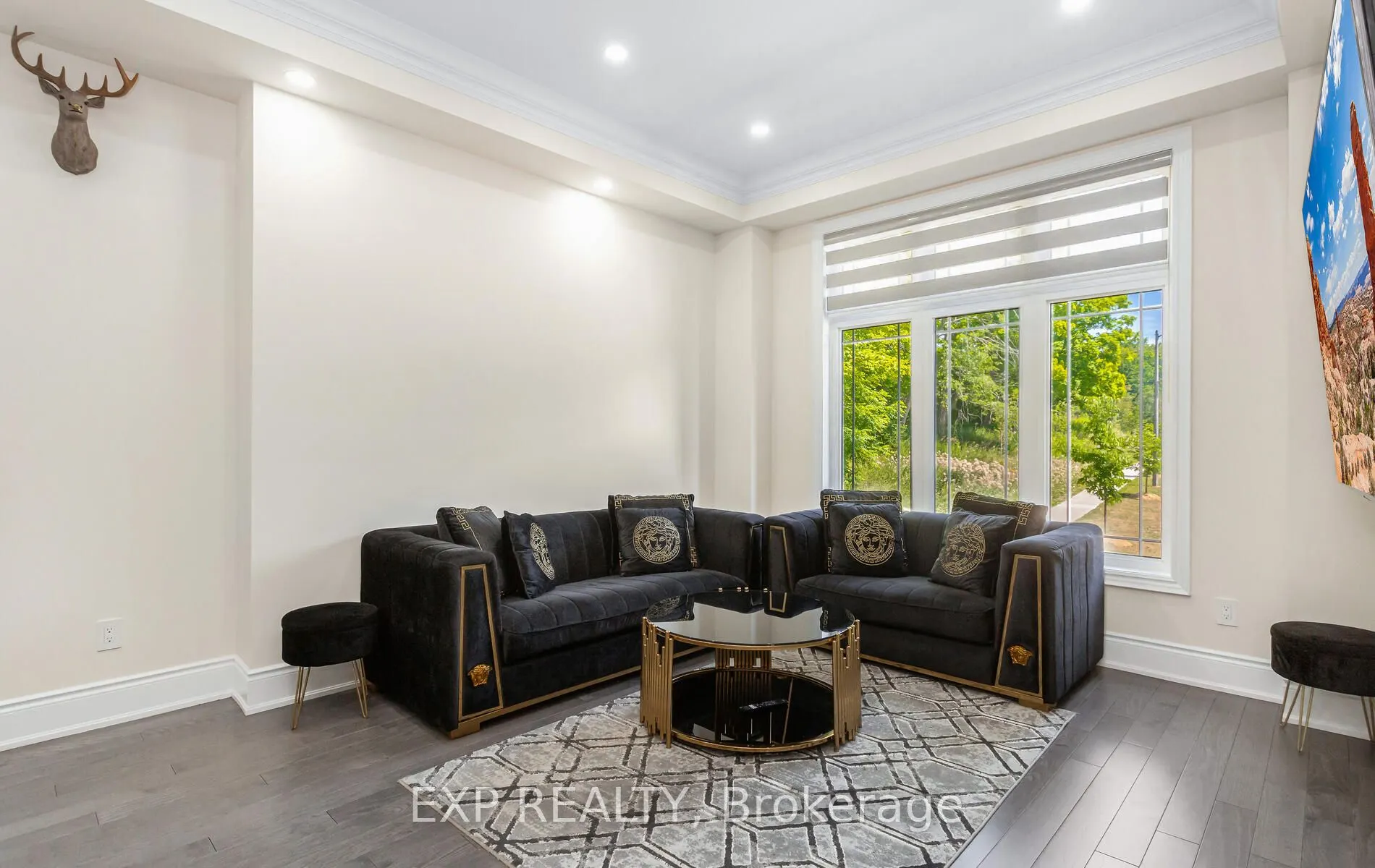32 Daisy Meadow Crescent