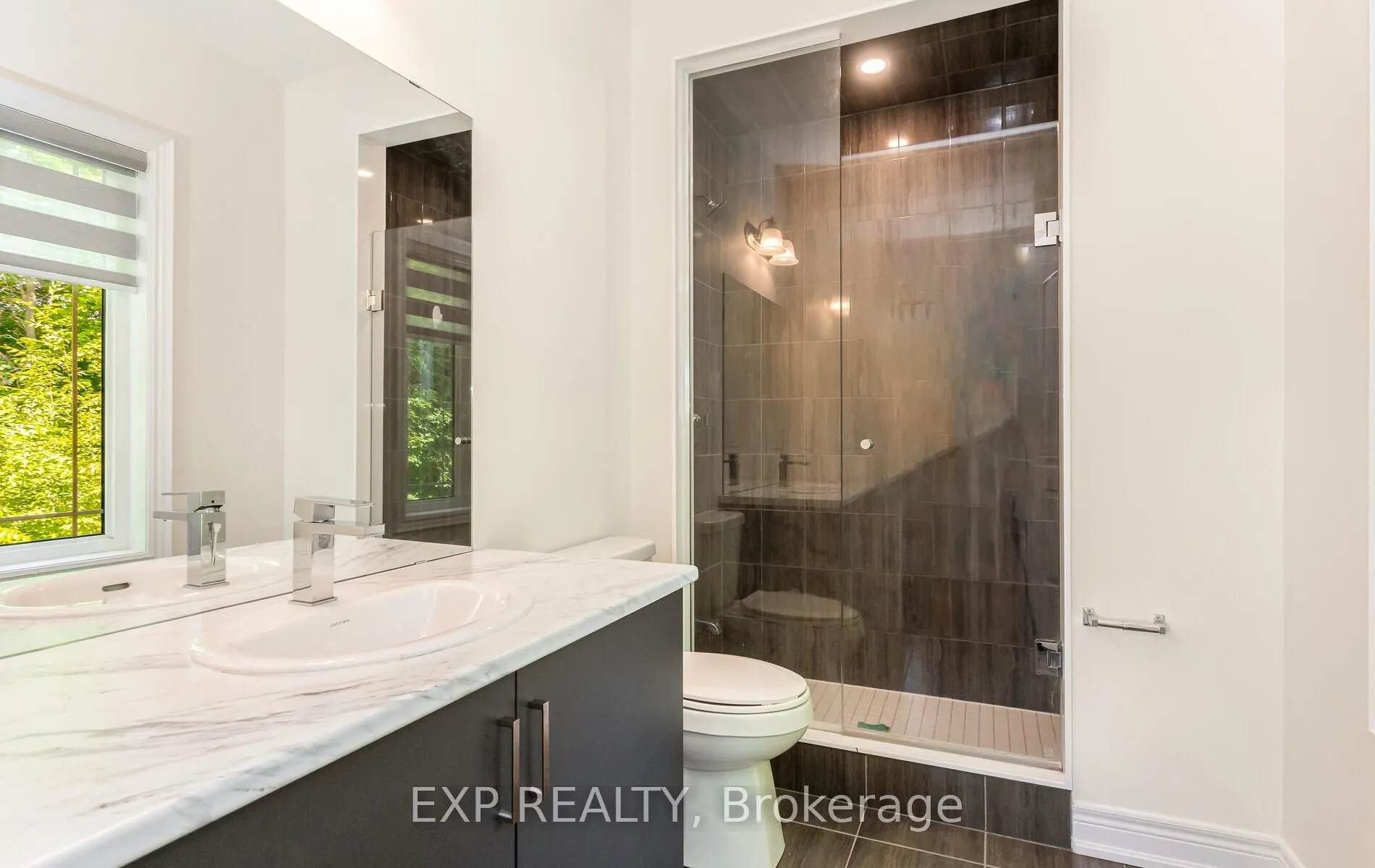 32 Daisy Meadow Crescent