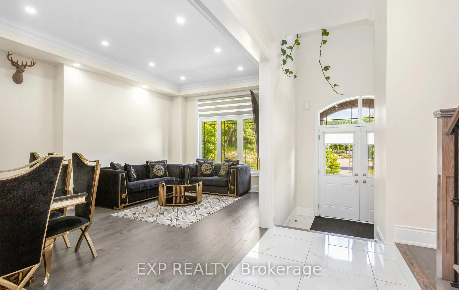 32 Daisy Meadow Crescent