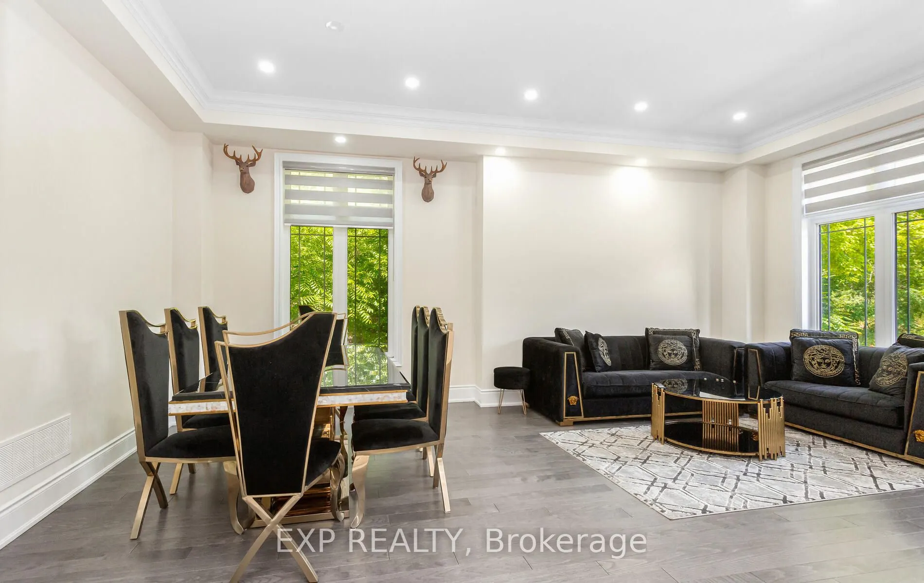 32 Daisy Meadow Crescent