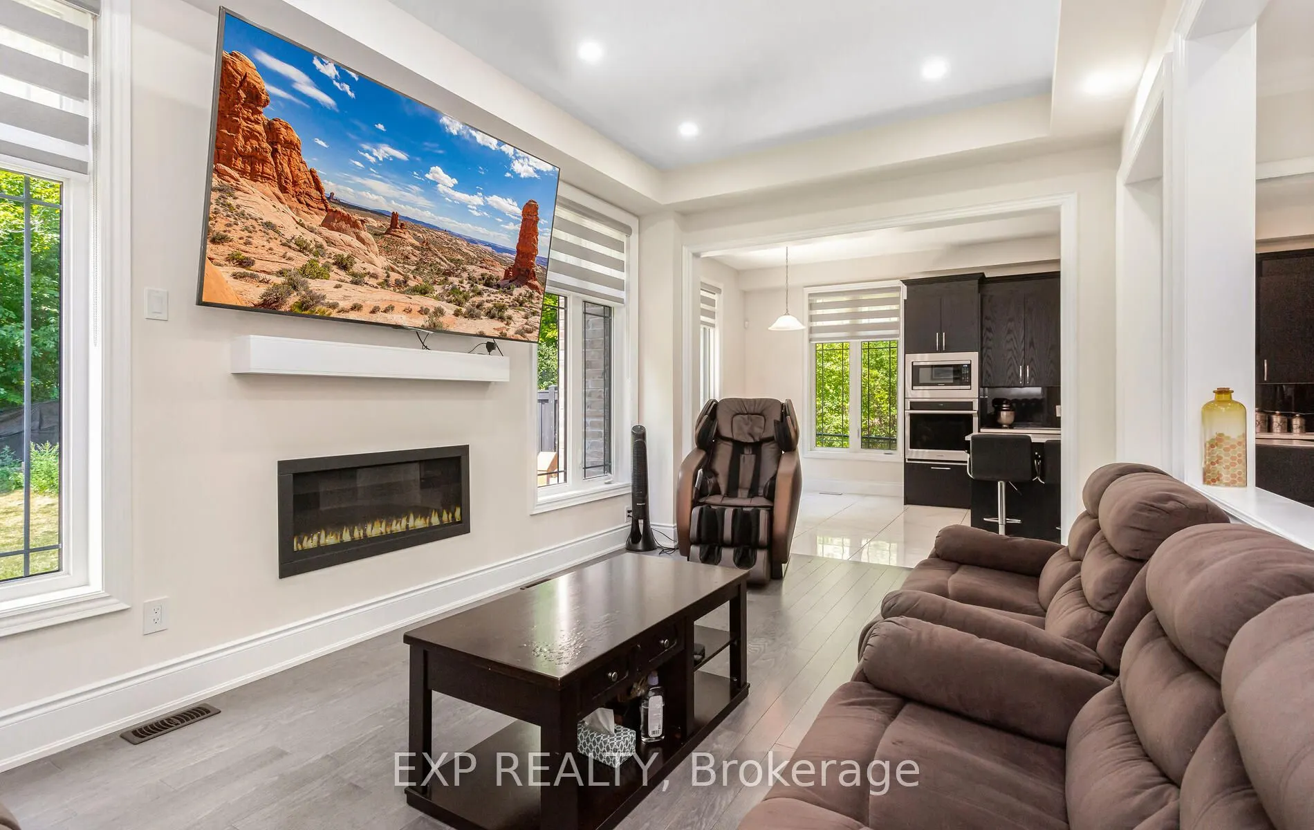 32 Daisy Meadow Crescent