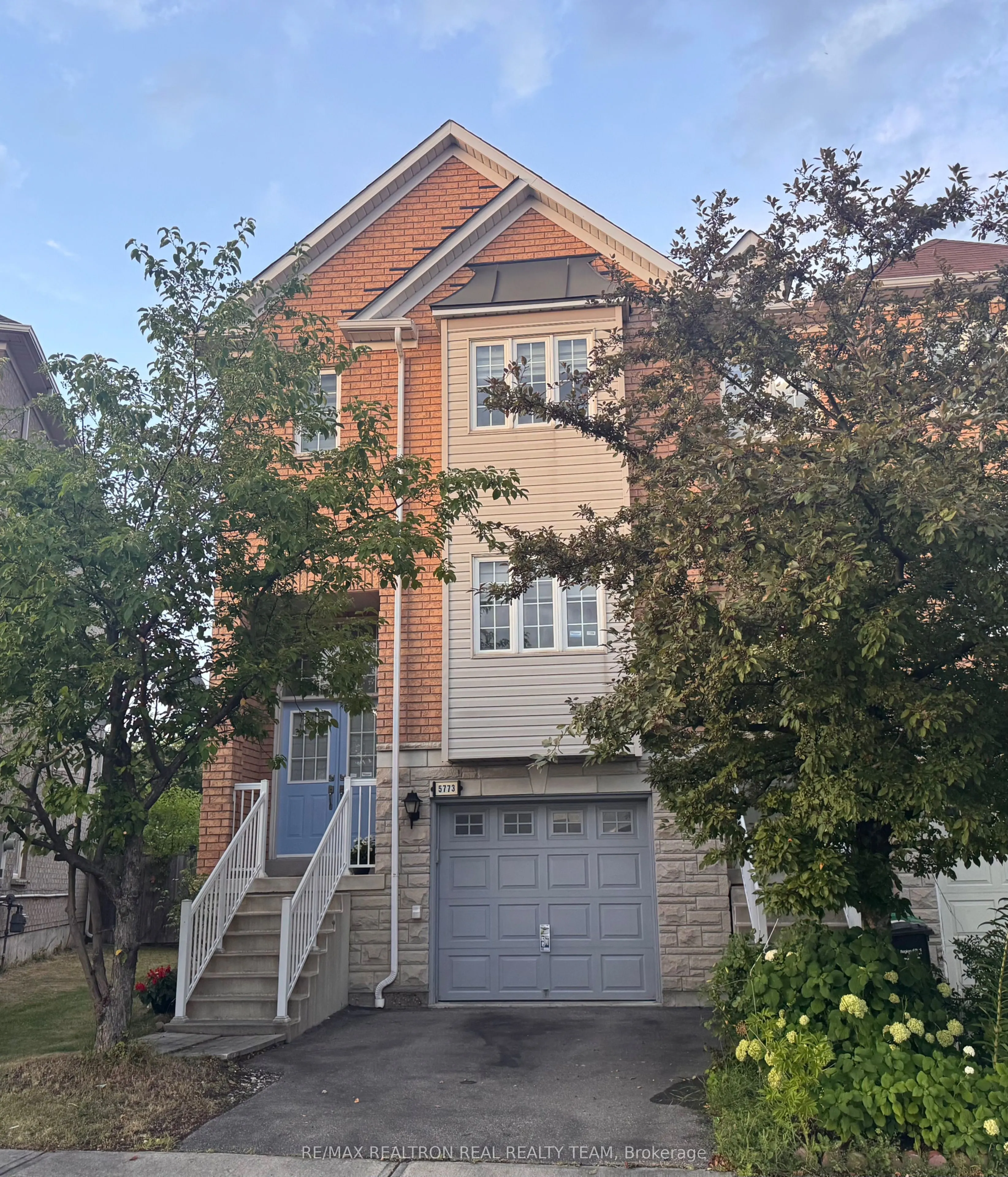 5773 Tiz Road