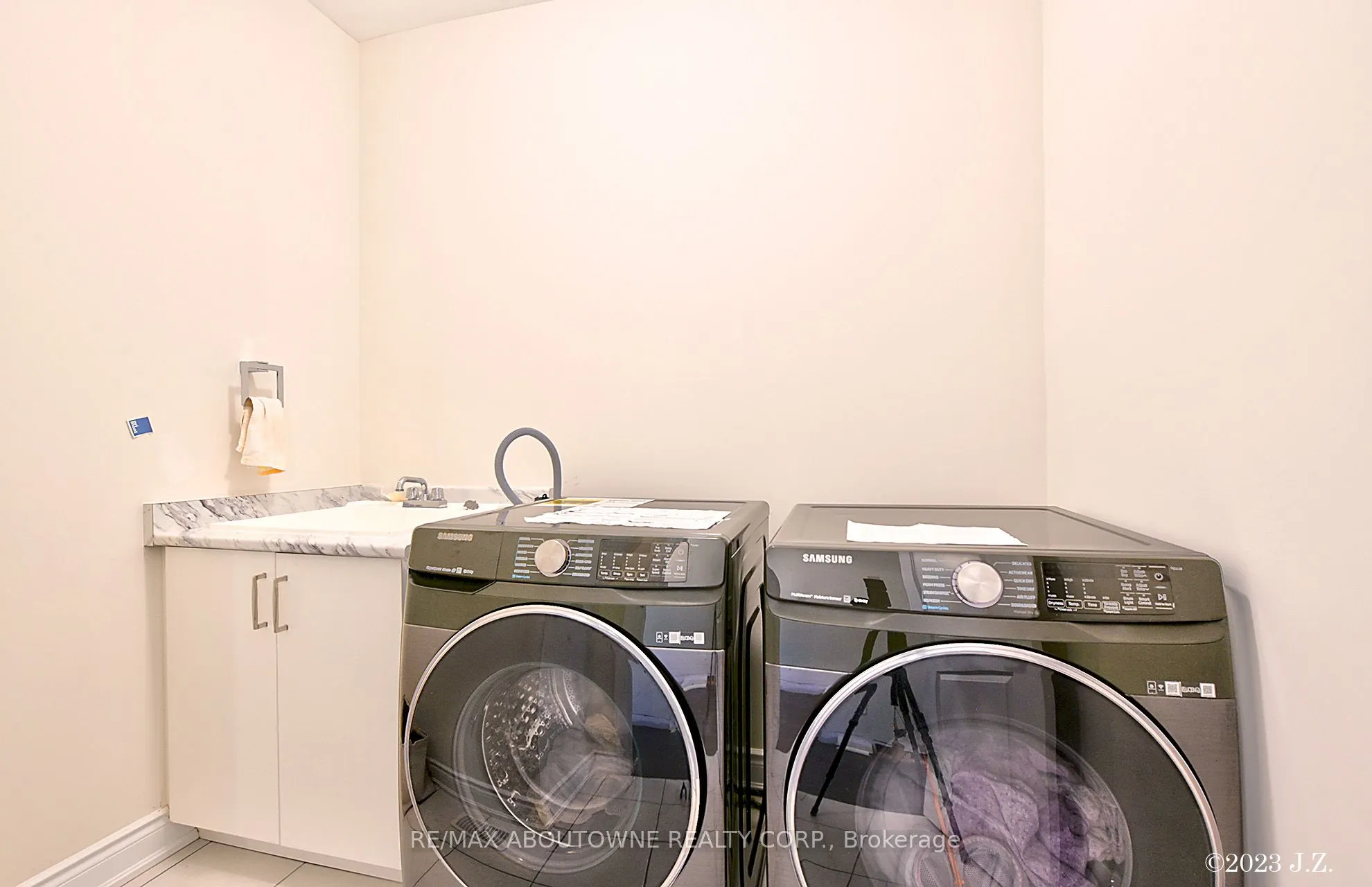 1197 Stag Hollow, #UNIT 1