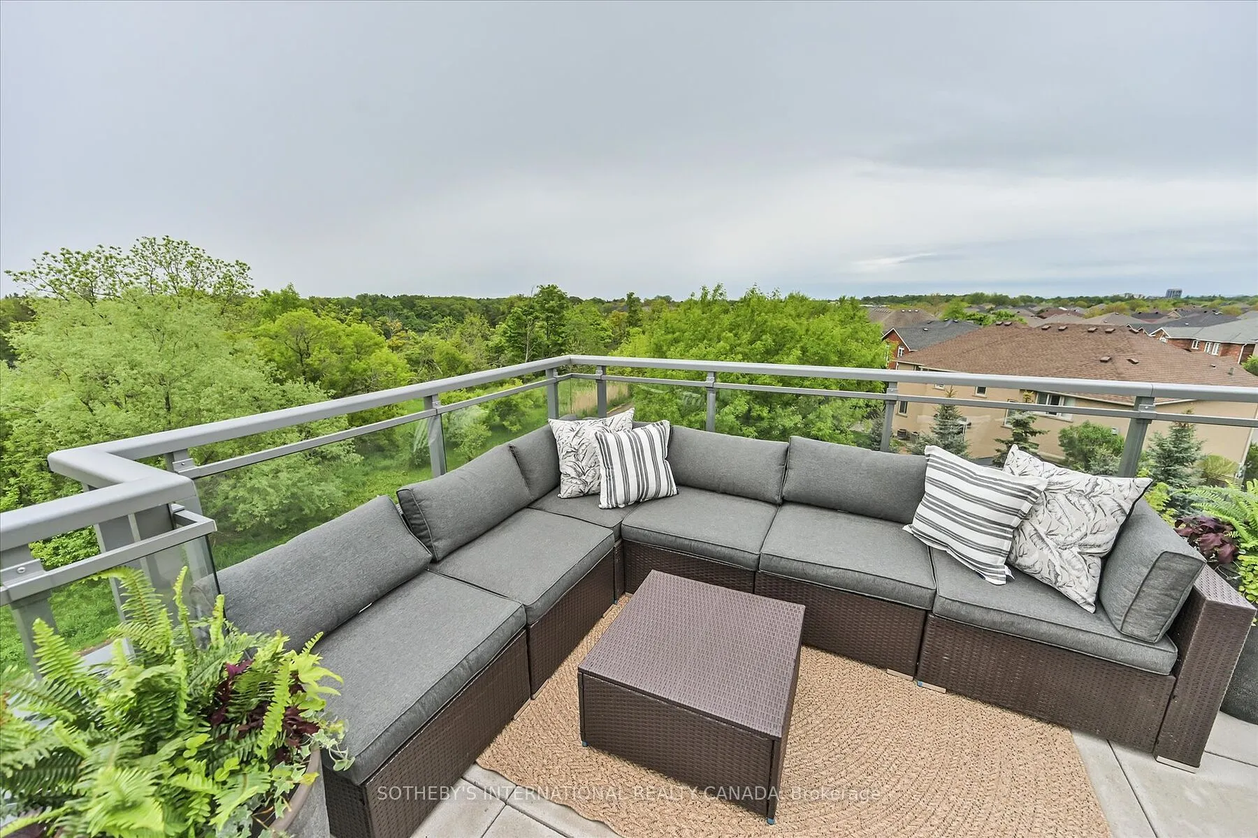5260 Dundas Street, #410