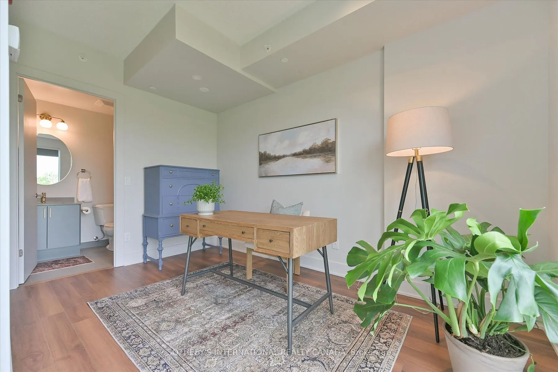 5260 Dundas Street, #410