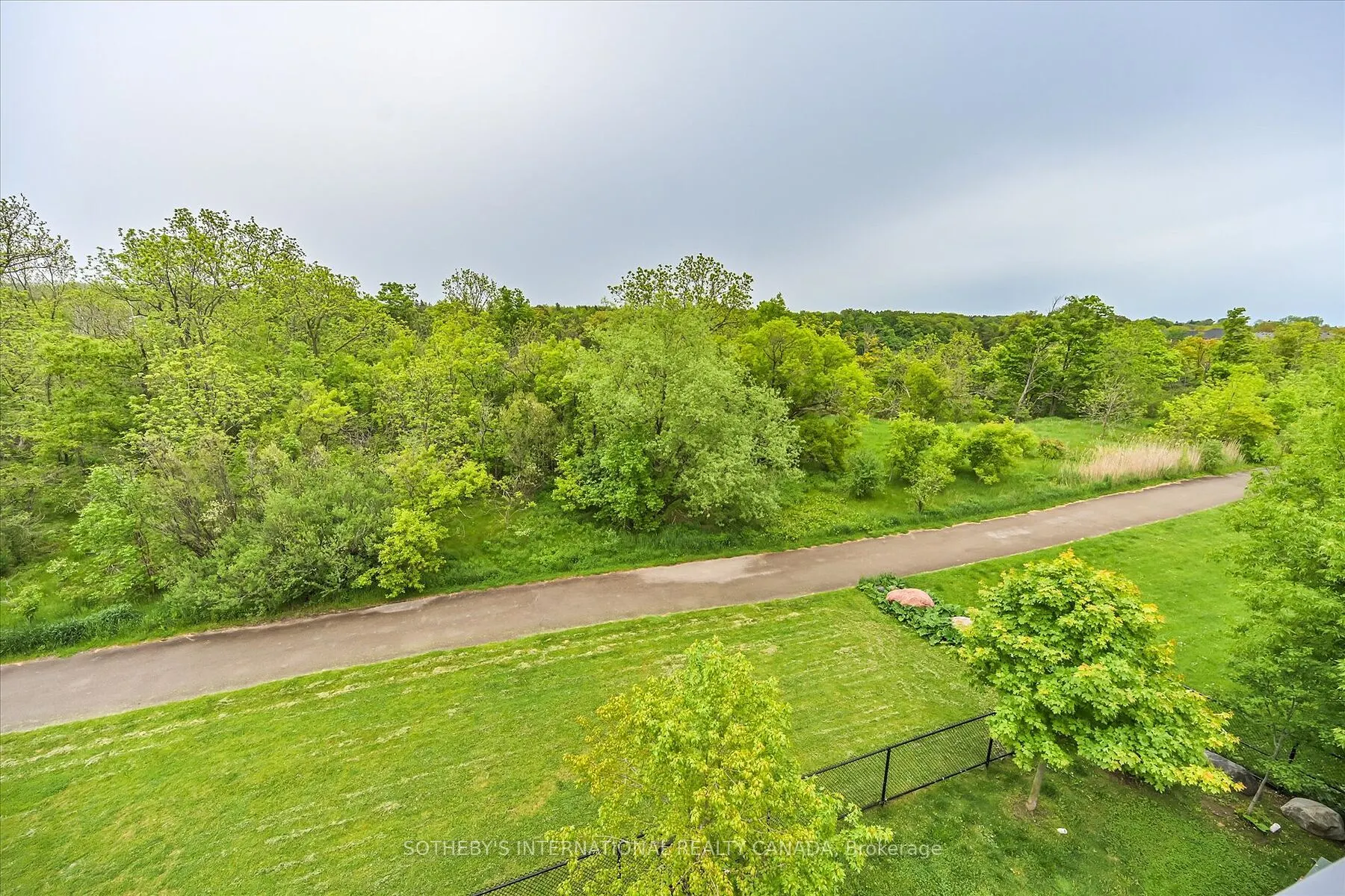 5260 Dundas Street, #410