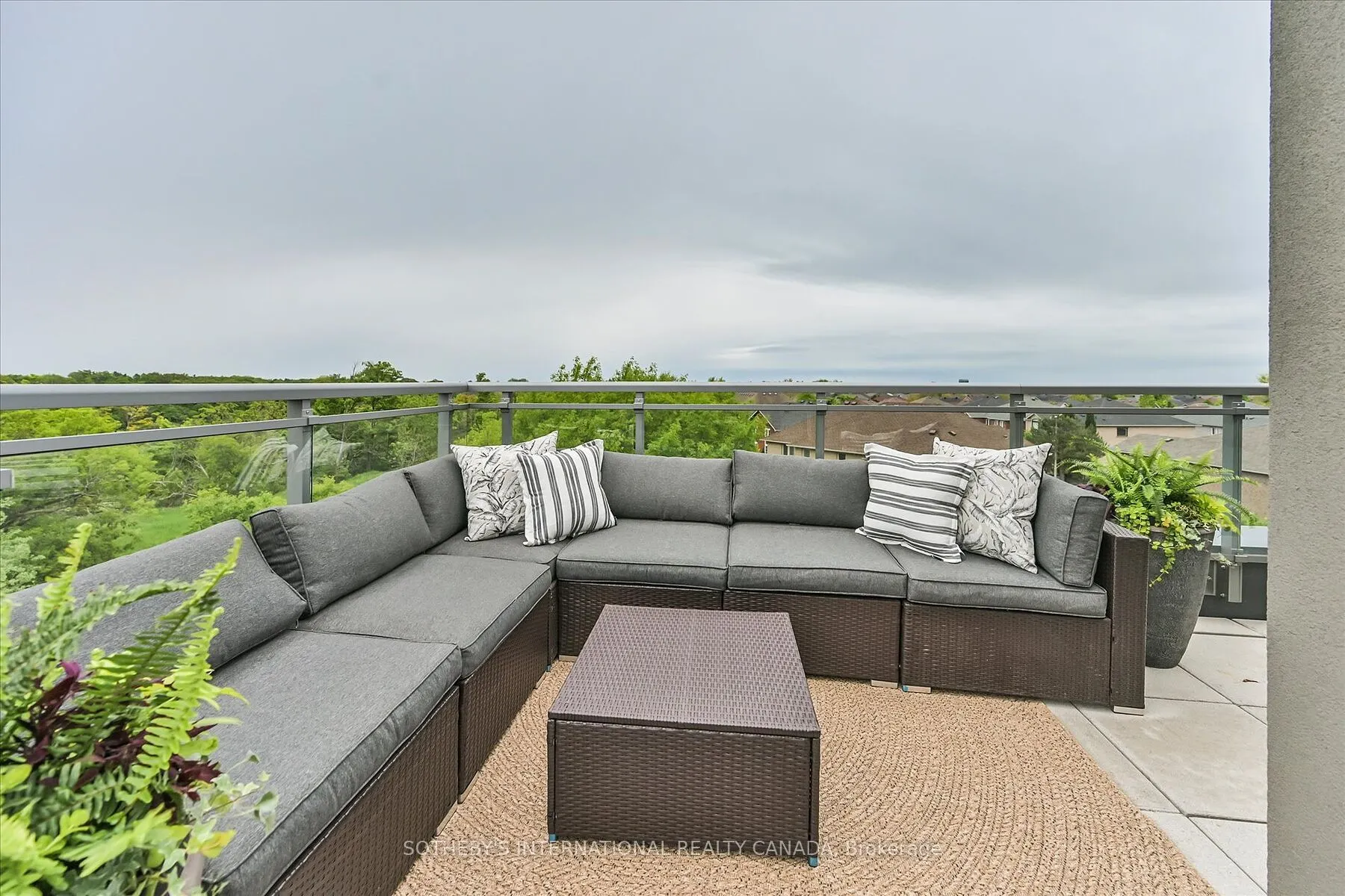 5260 Dundas Street, #410