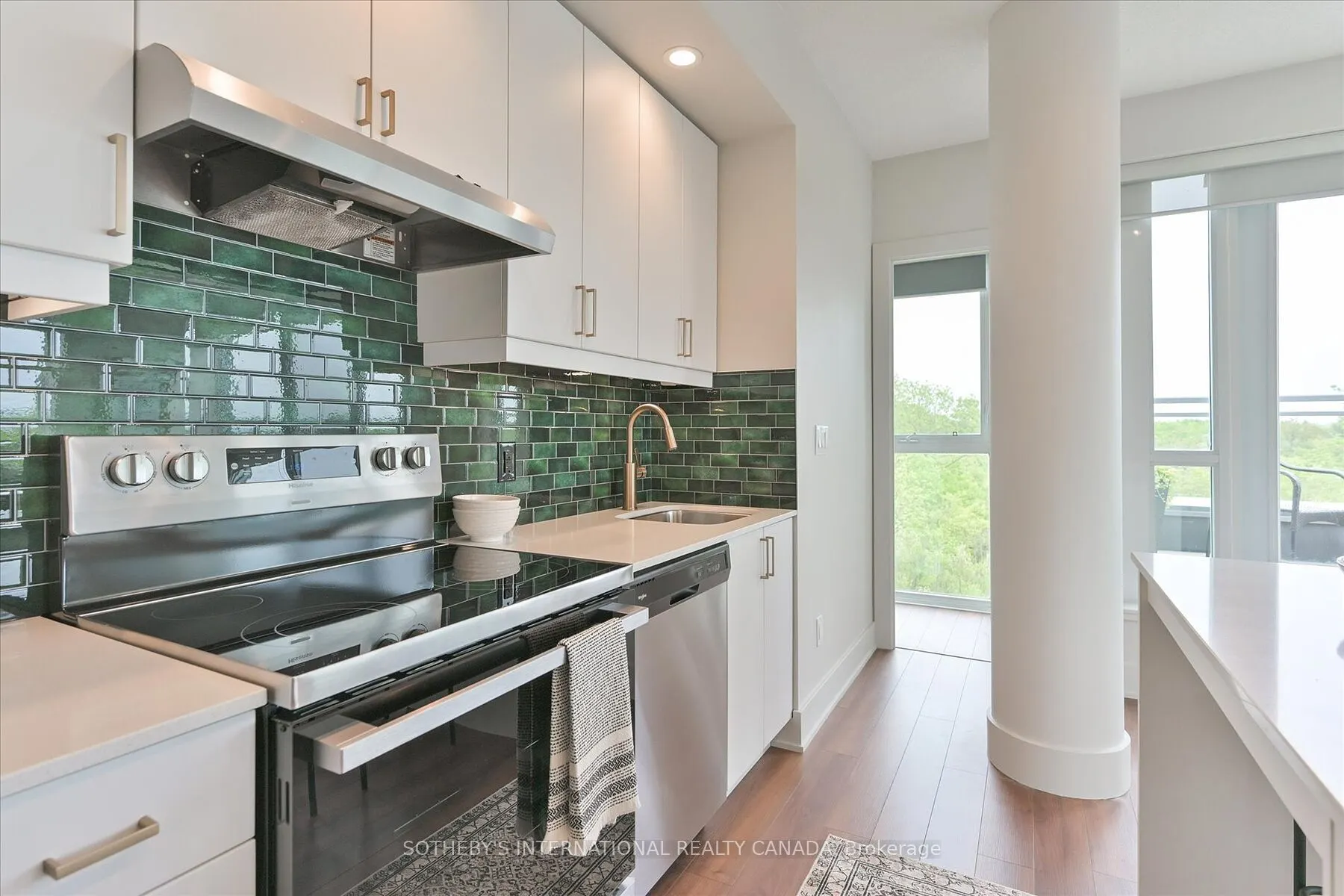 5260 Dundas Street, #410