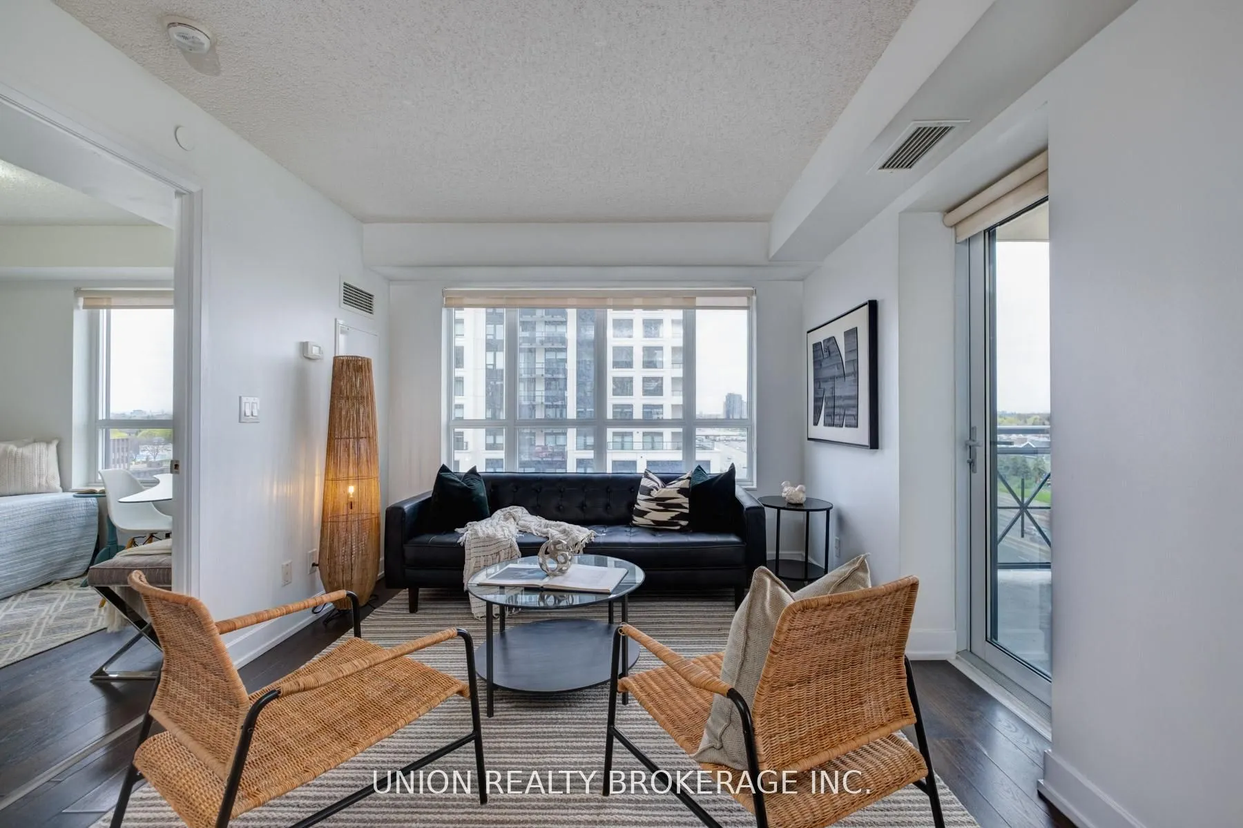 2 Eva Road, #824