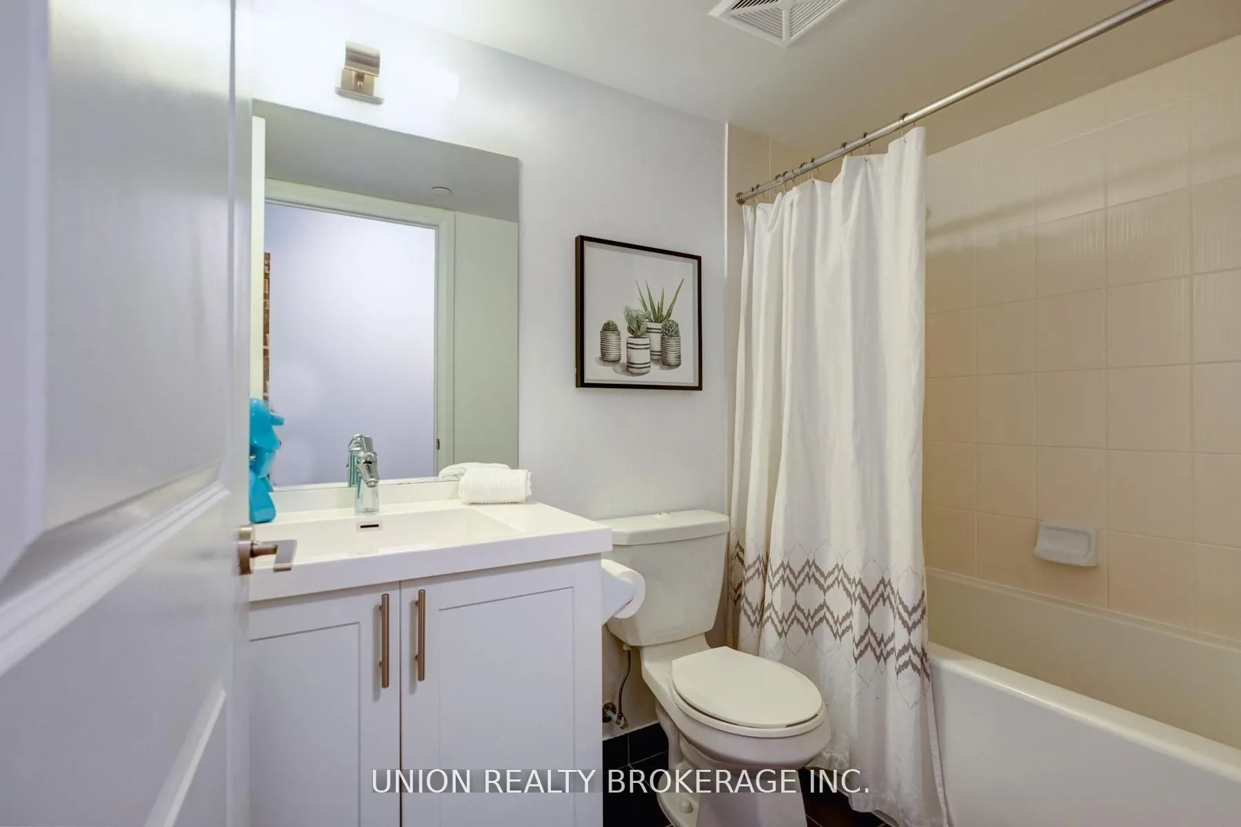 2 Eva Road, #824