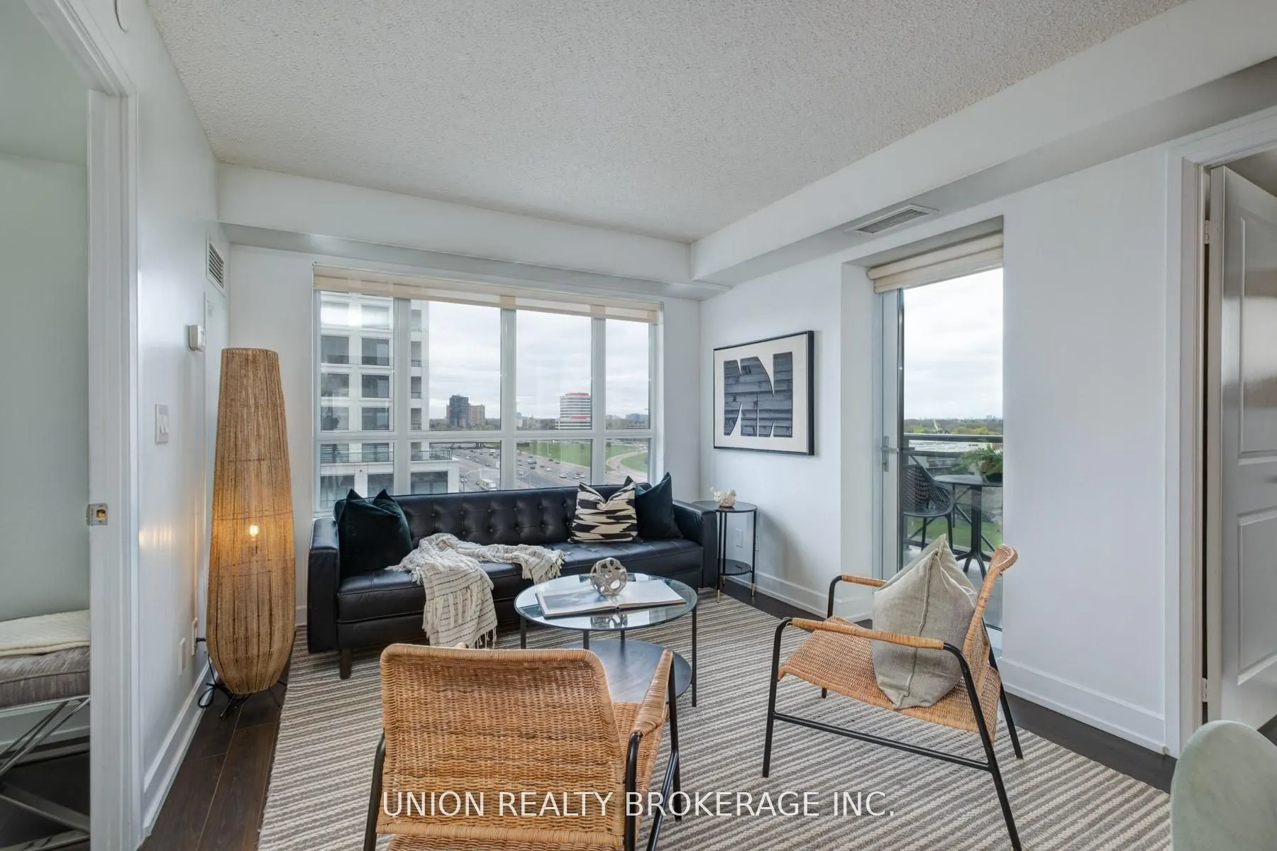 2 Eva Road, #824