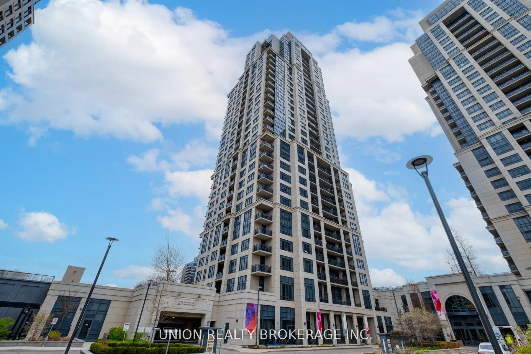2 Eva Road, #824