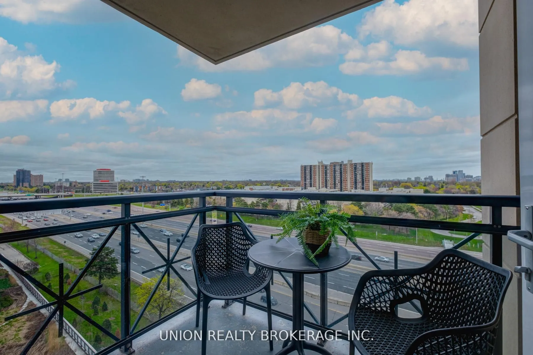 2 Eva Road, #824