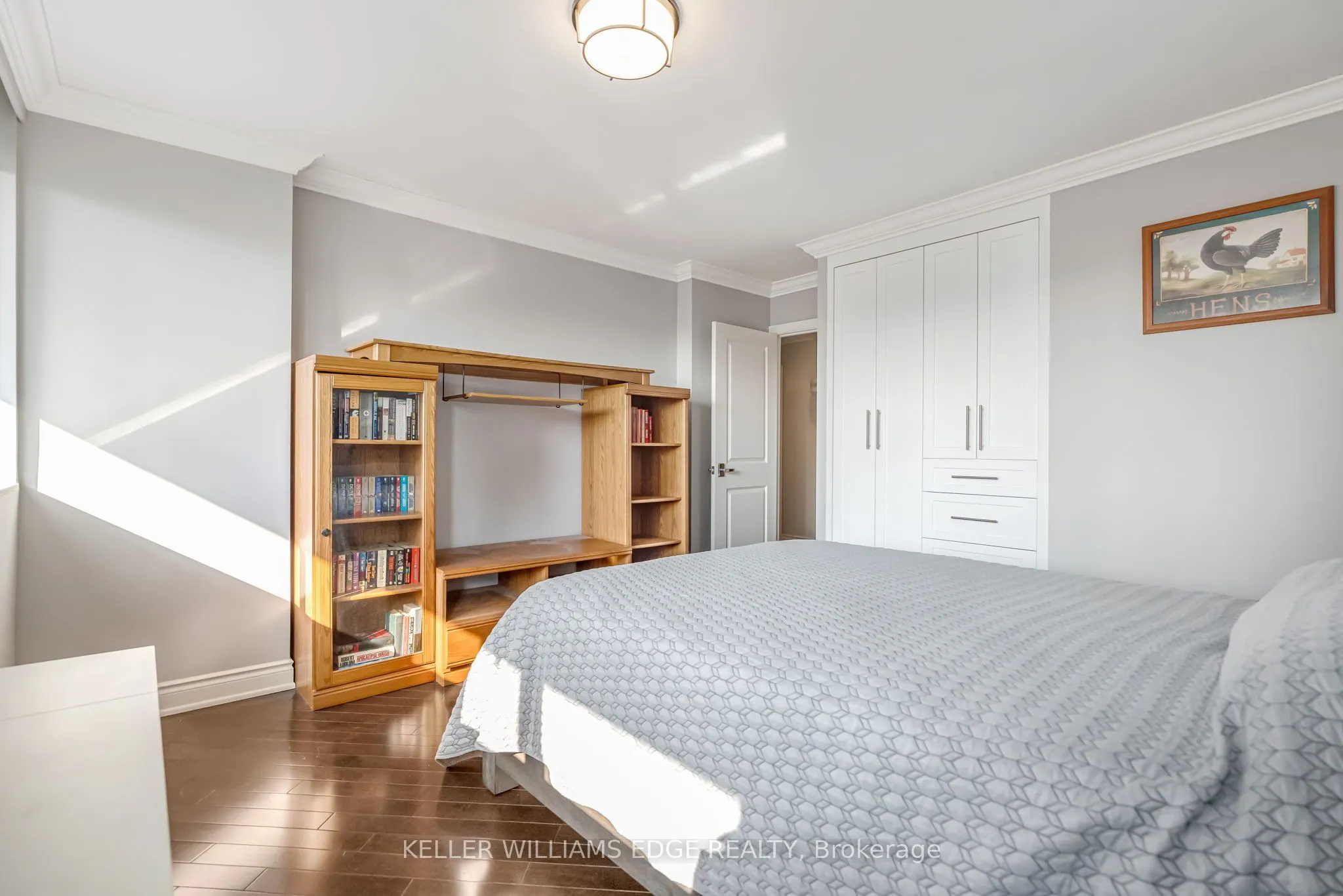 66 High Street E, #904