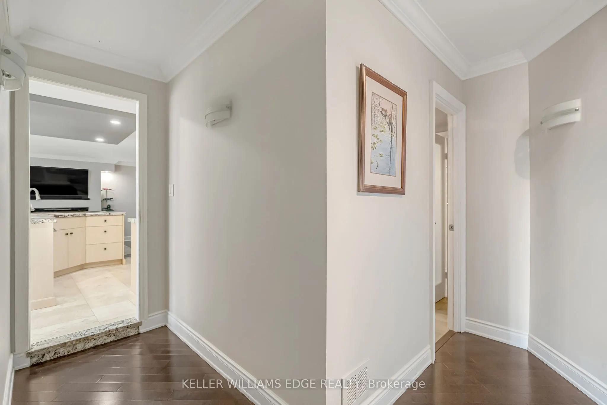 66 High Street E, #904