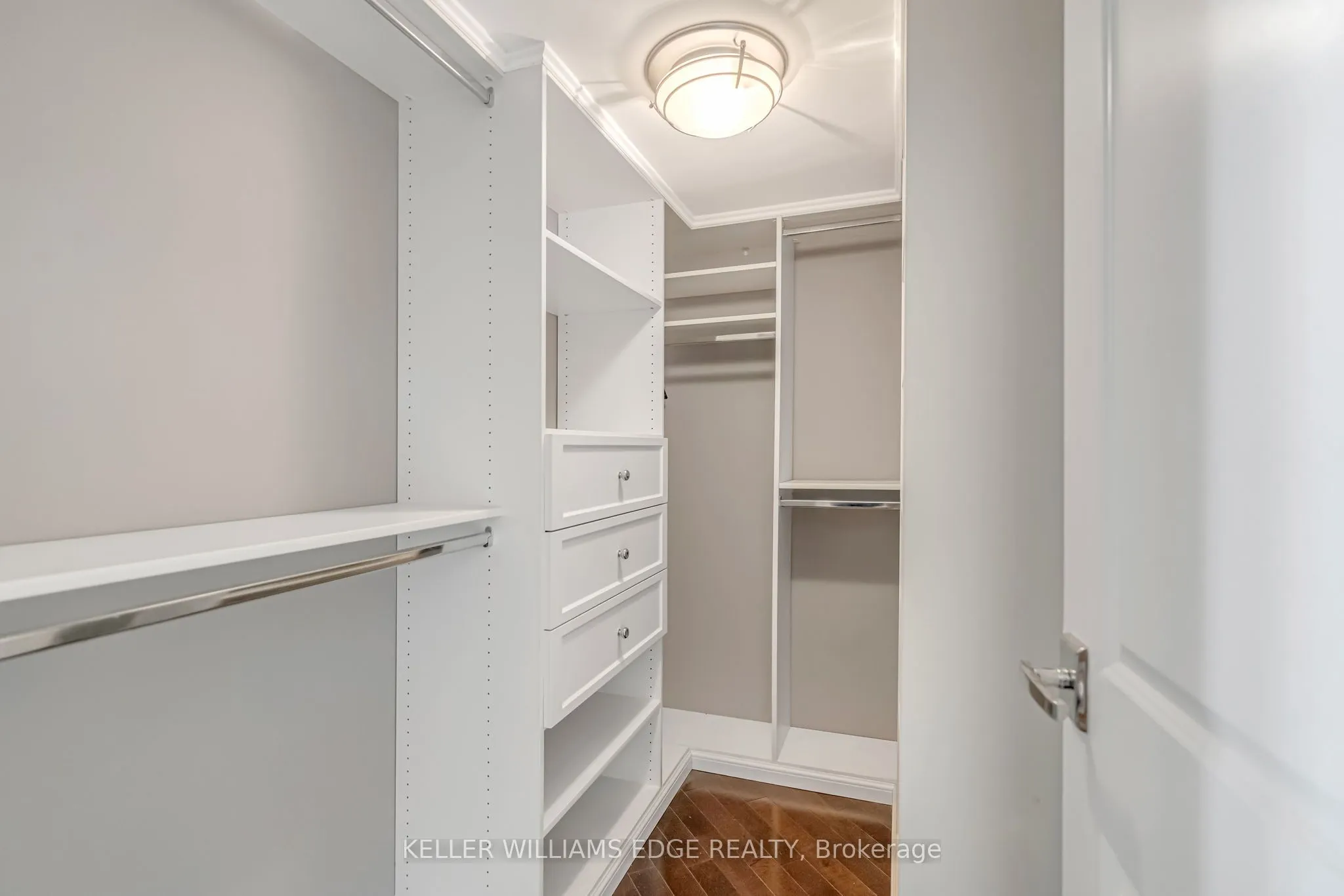 66 High Street E, #904