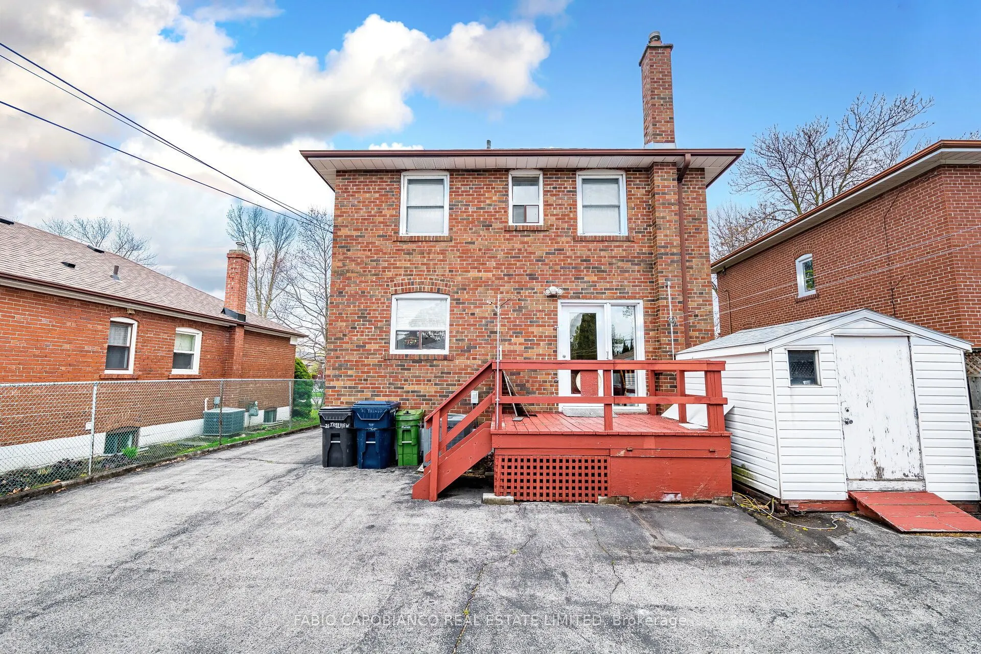 21 Treeview Drive