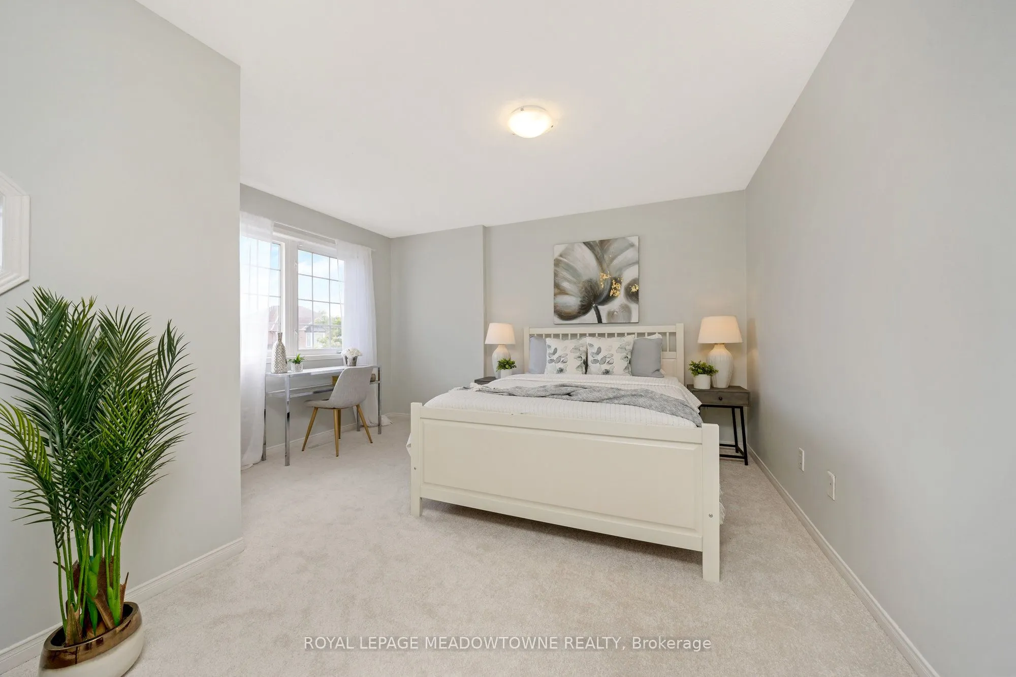 996 Vickerman Way