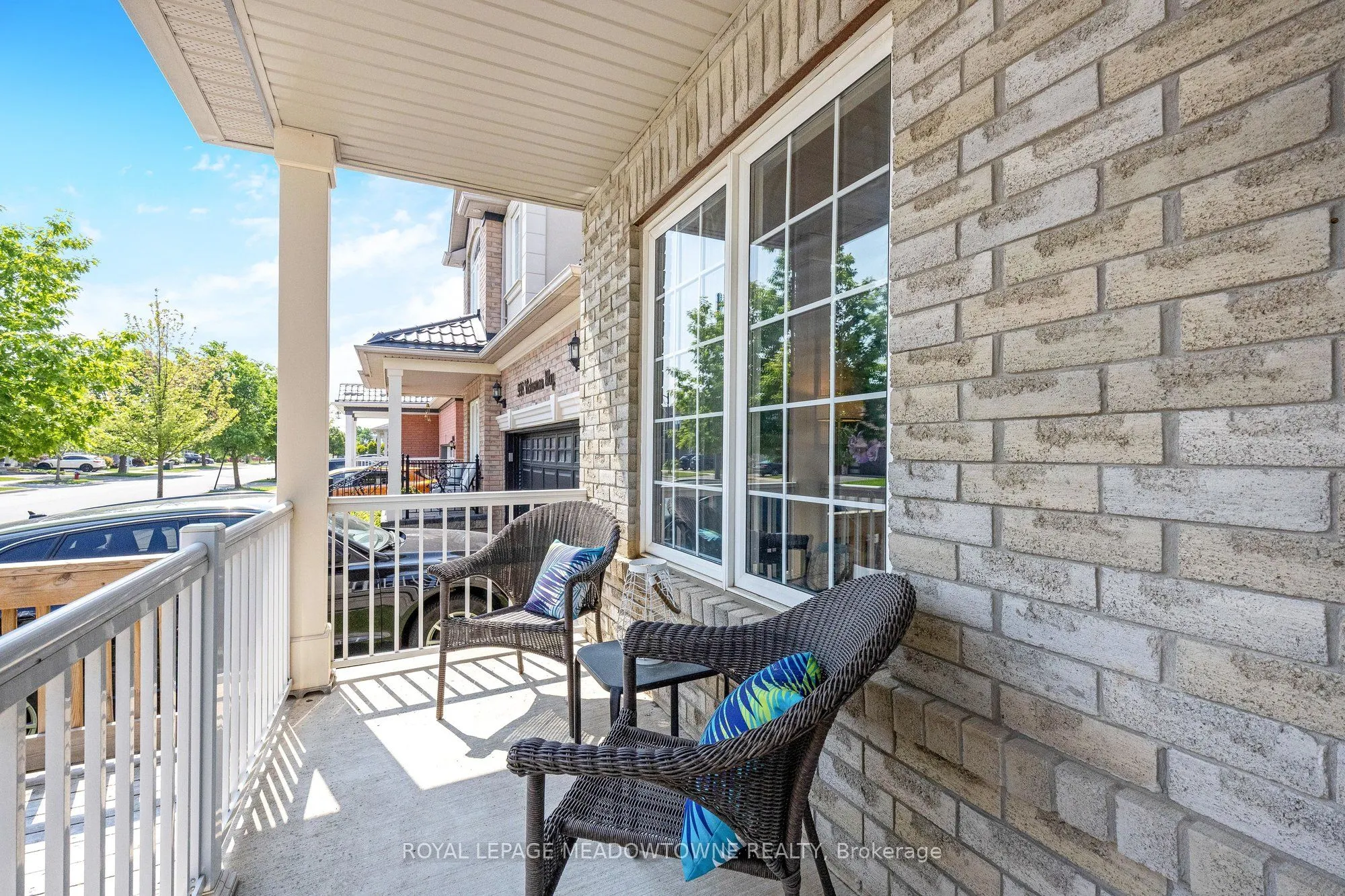 996 Vickerman Way