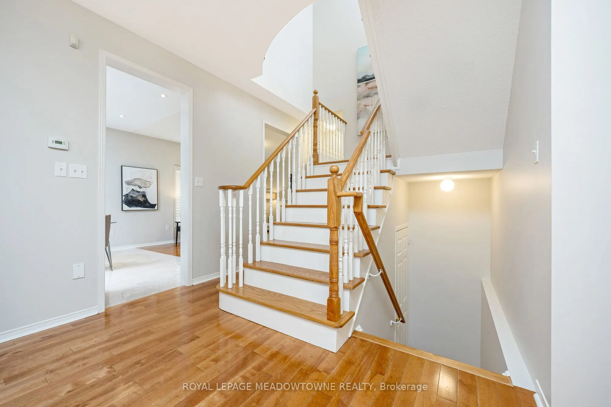 996 Vickerman Way