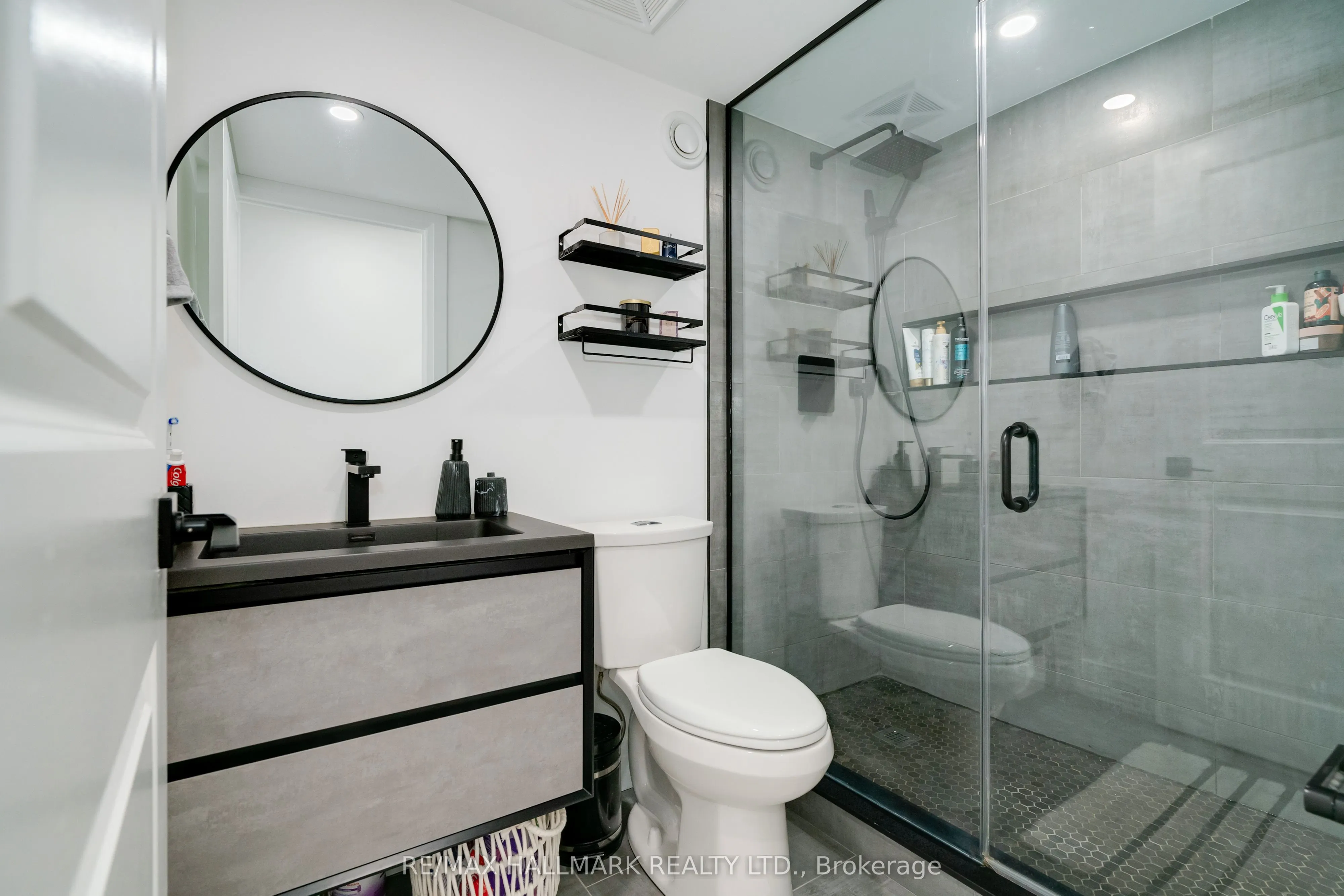 11 Foundry Avenue, #129