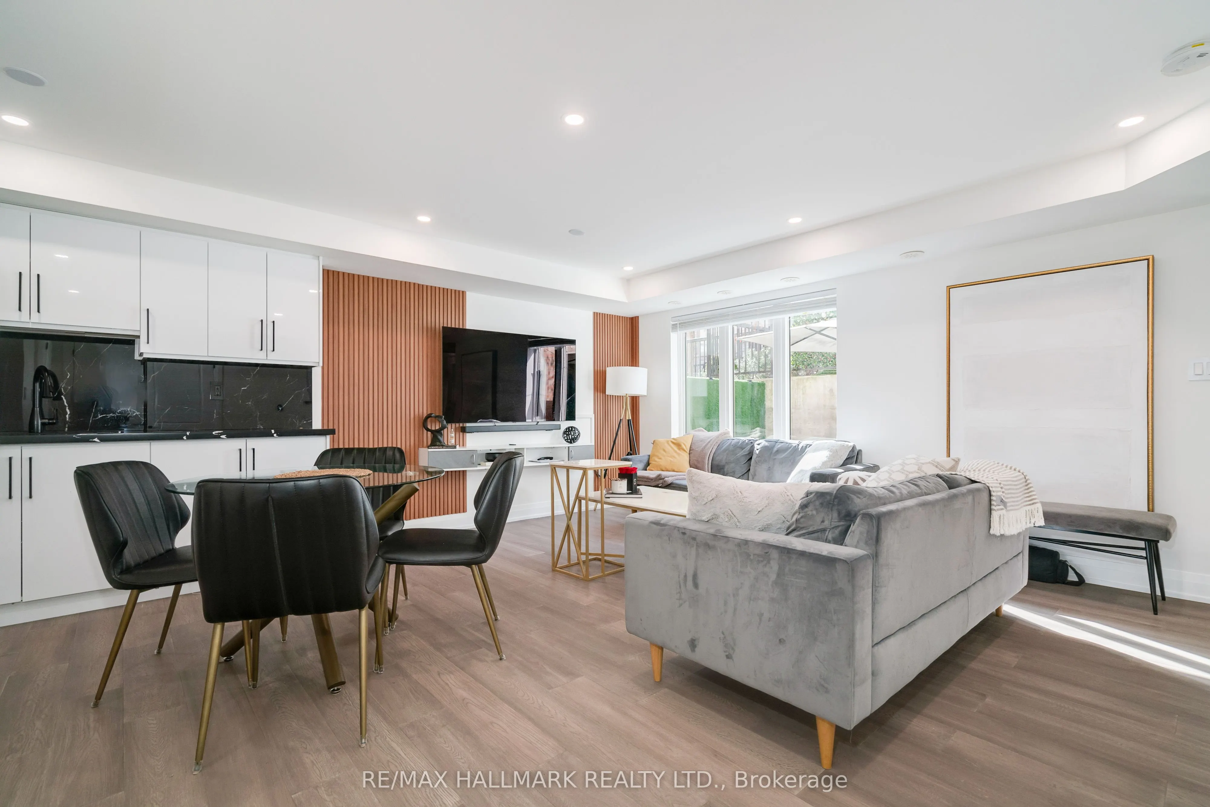 11 Foundry Avenue, #129