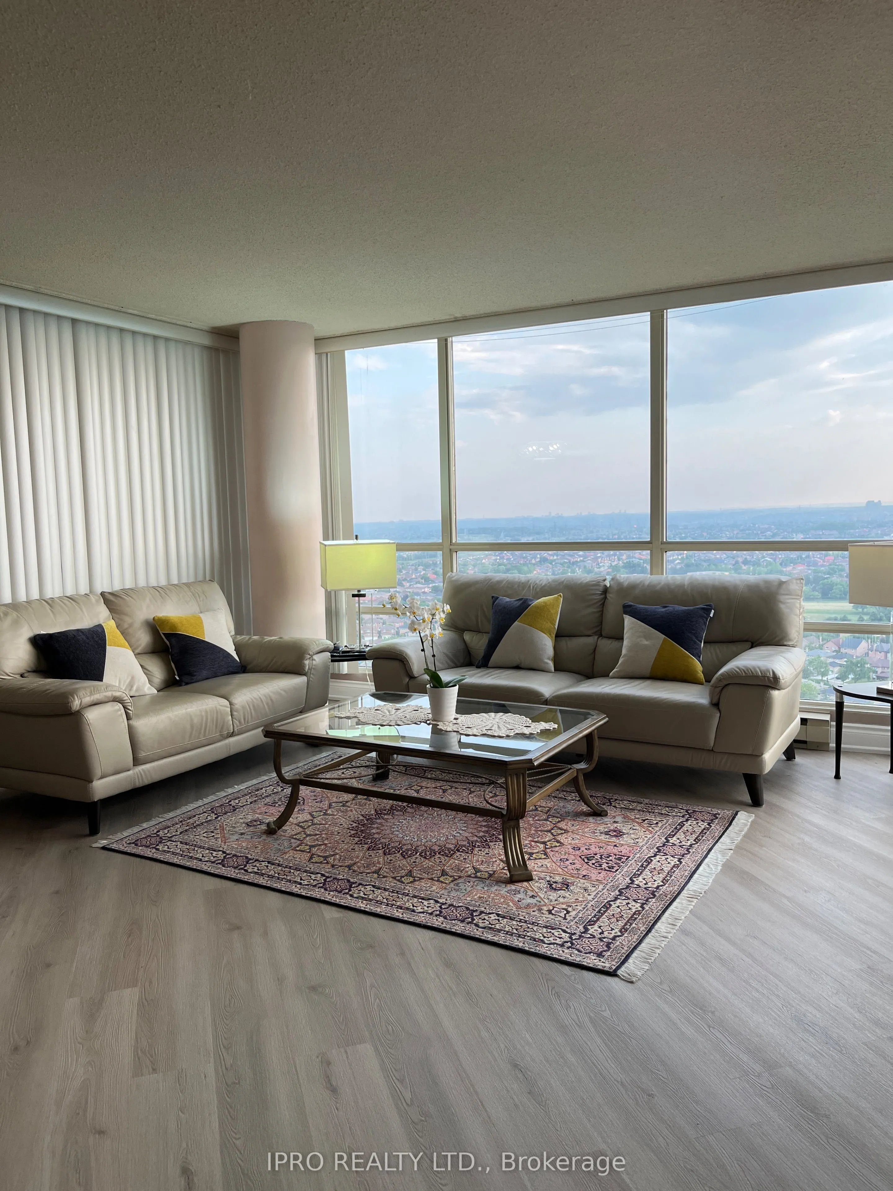 45 Kingsbridge Garden Circle, #2805