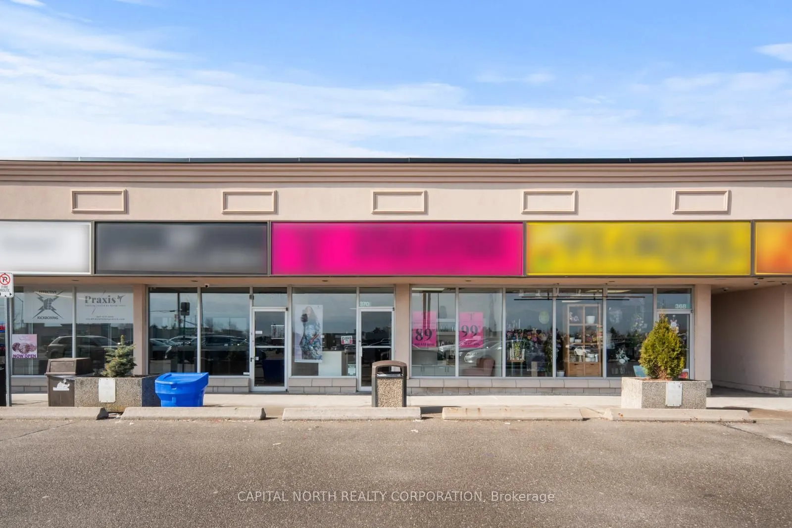 370 Queen Street S