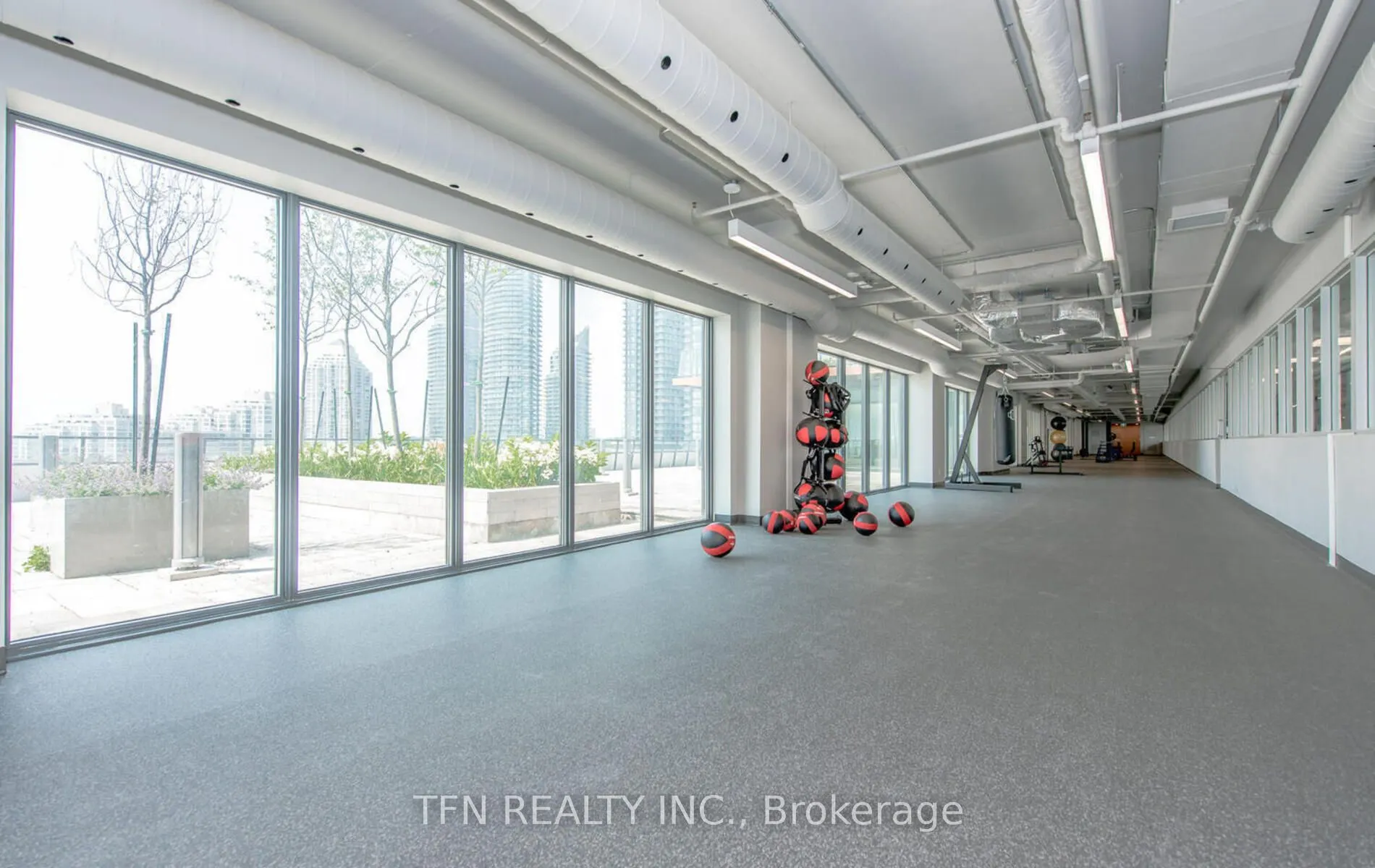 30 Shore Breeze Drive, #2022