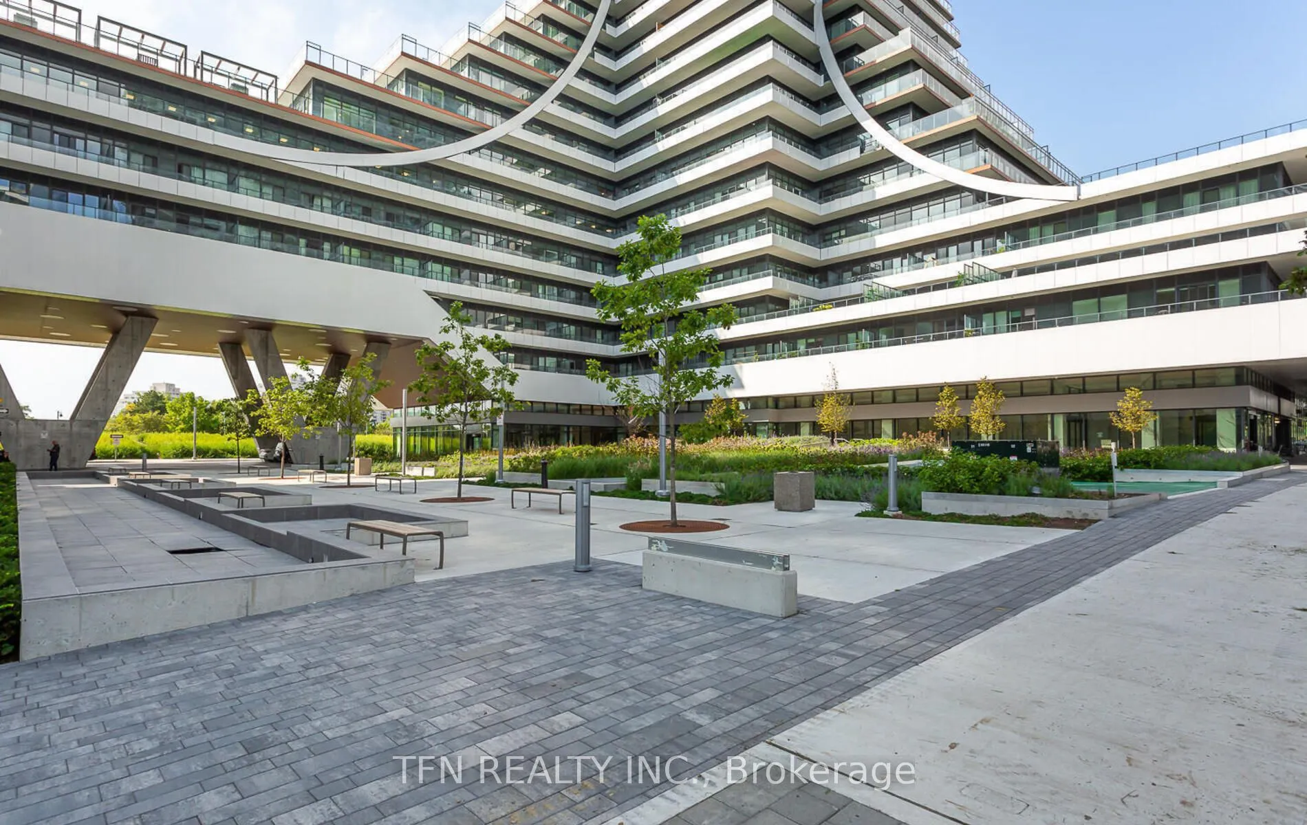 30 Shore Breeze Drive, #2022