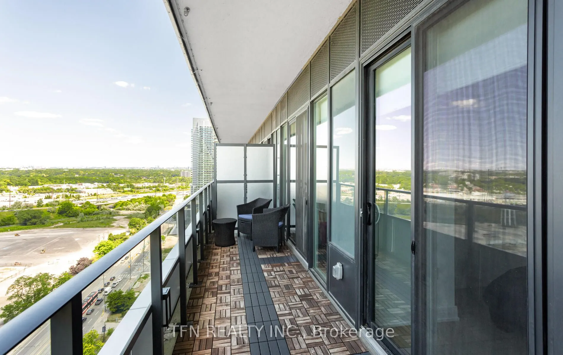 30 Shore Breeze Drive, #2022