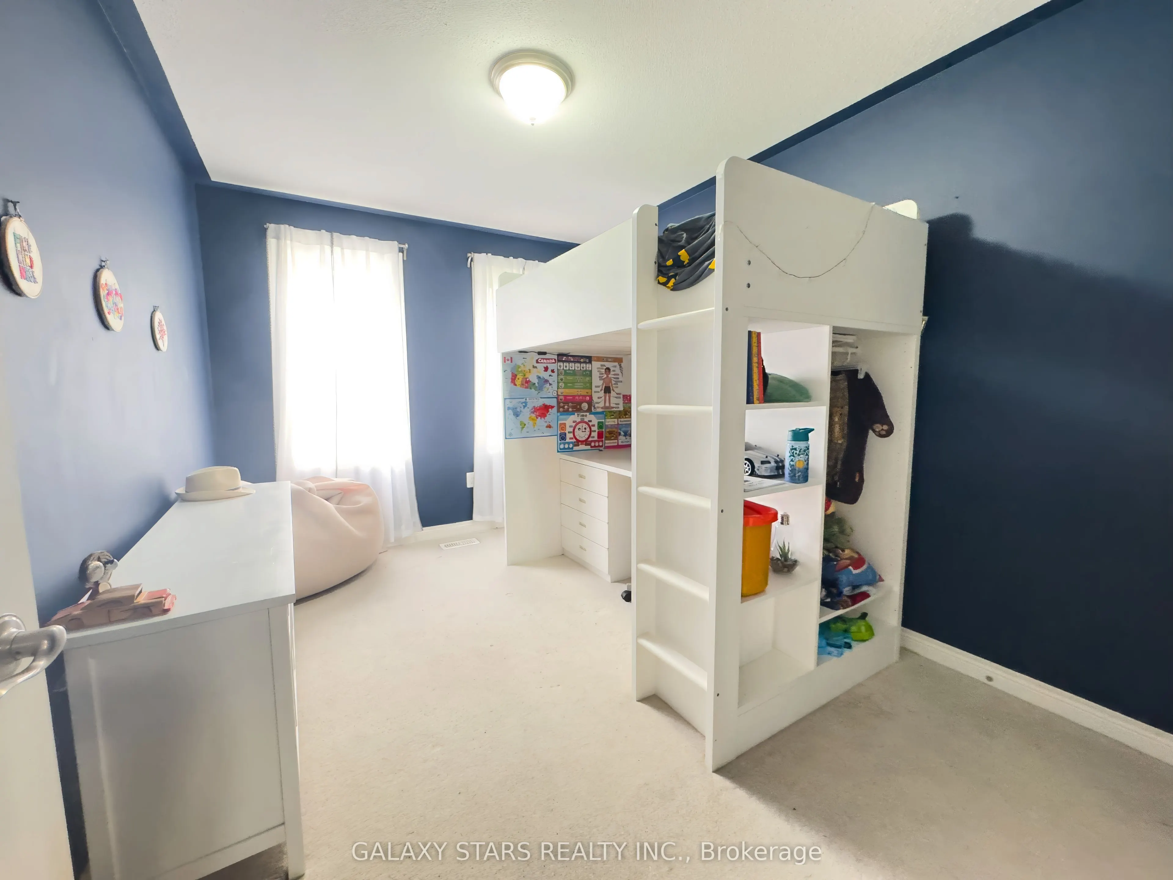 5 Aspenview Avenue