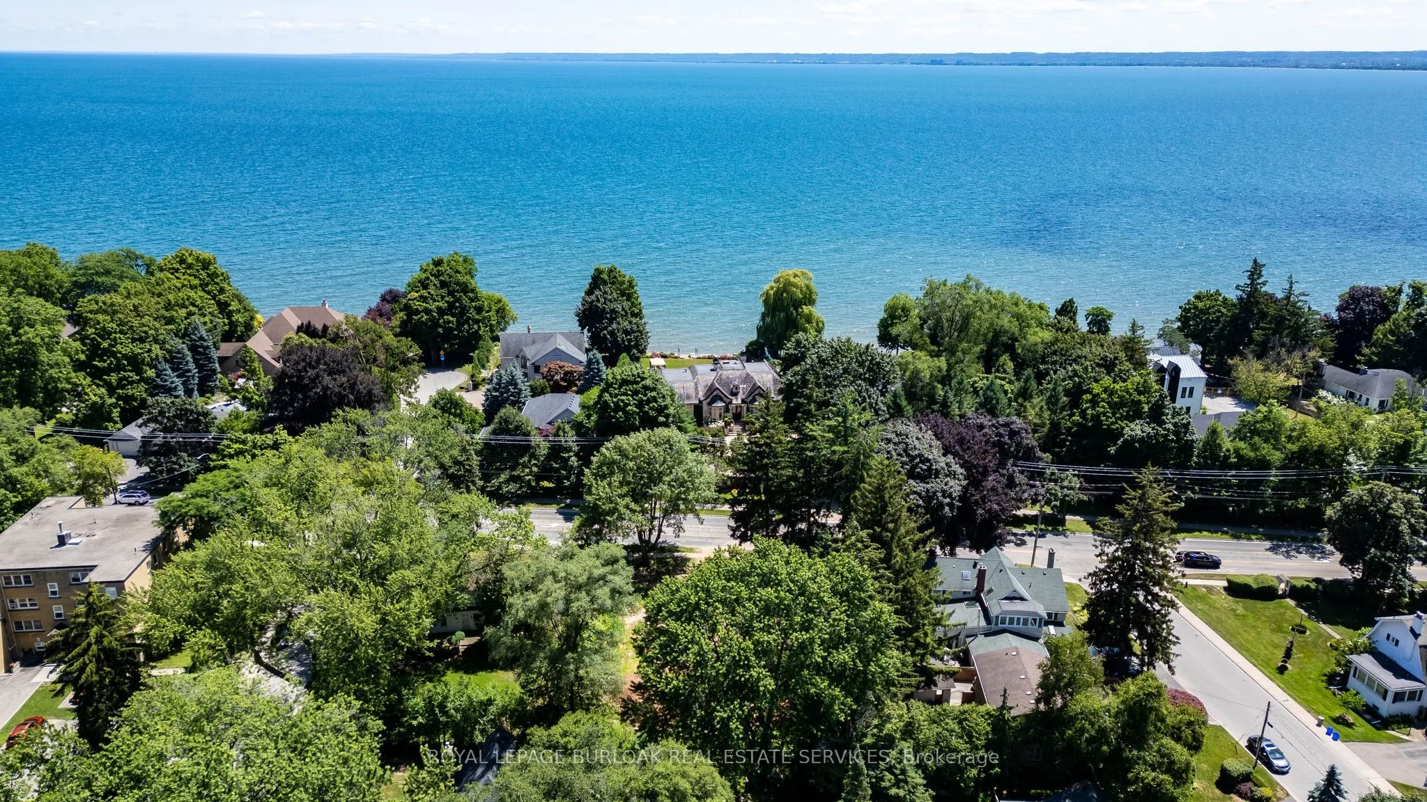 2381 Lakeshore Road