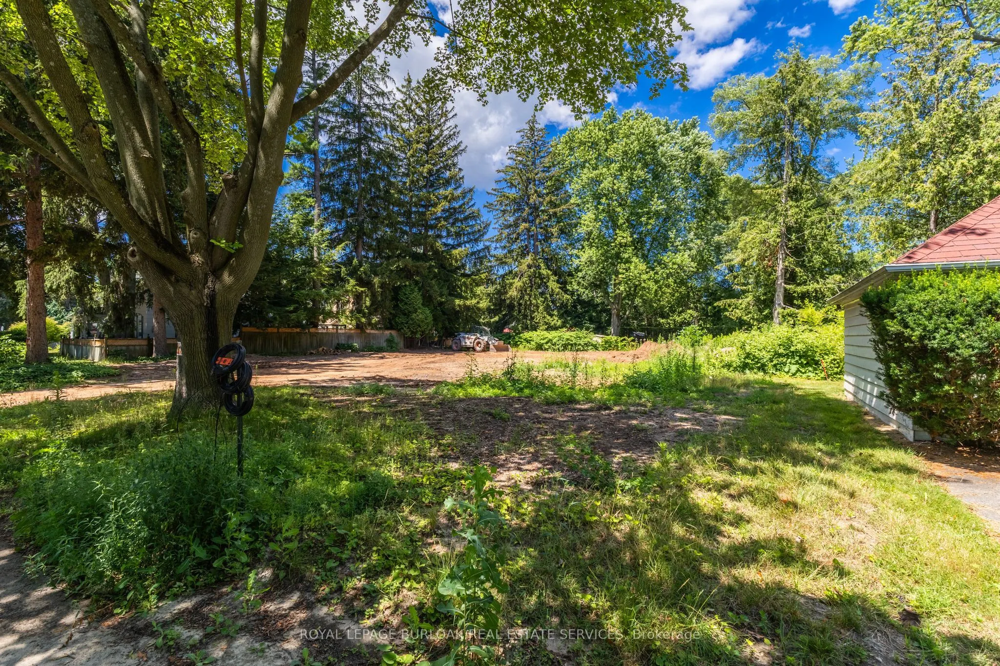 2381 Lakeshore Road