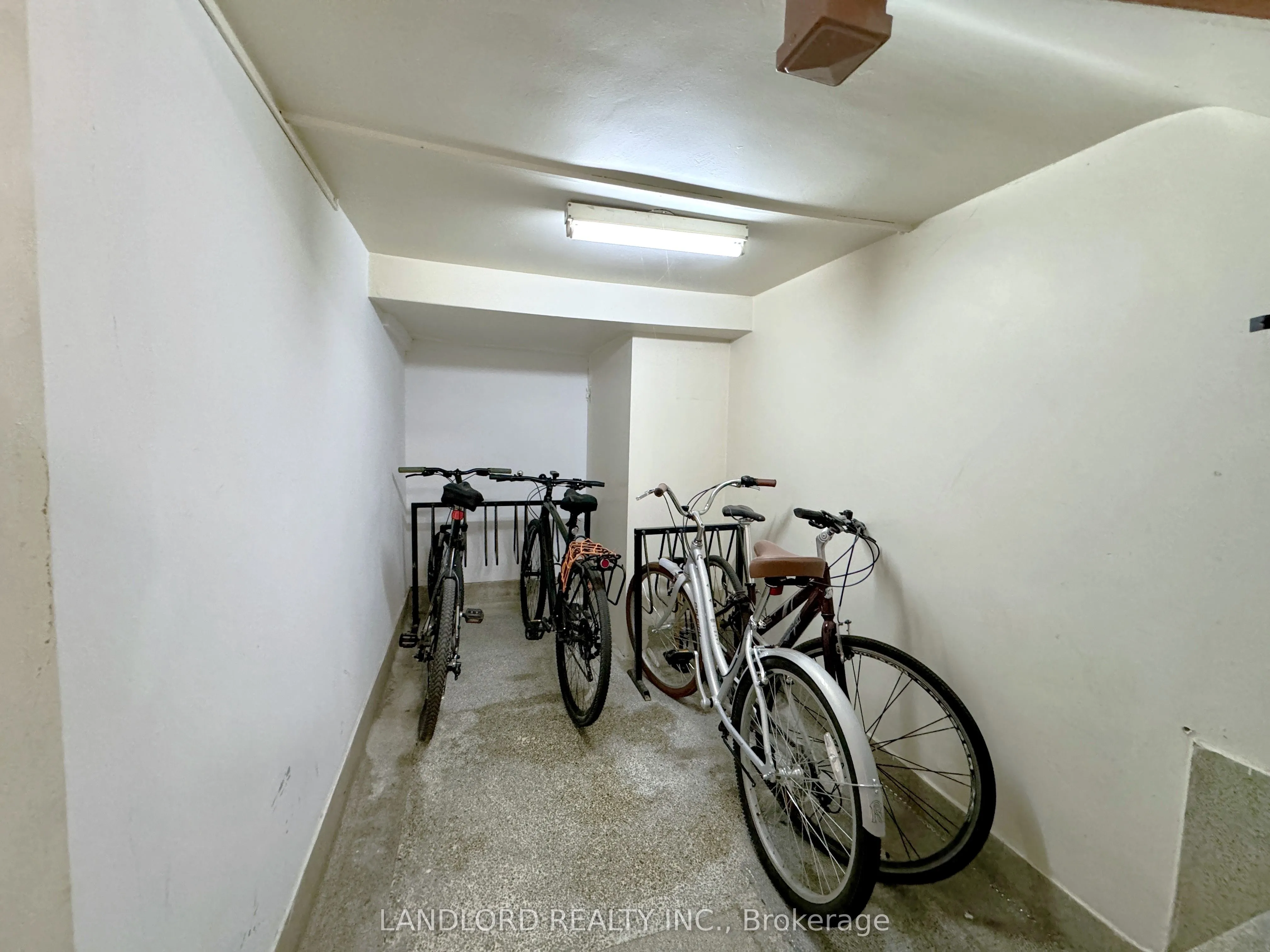 2696 Lake Shore Boulevard W, #12