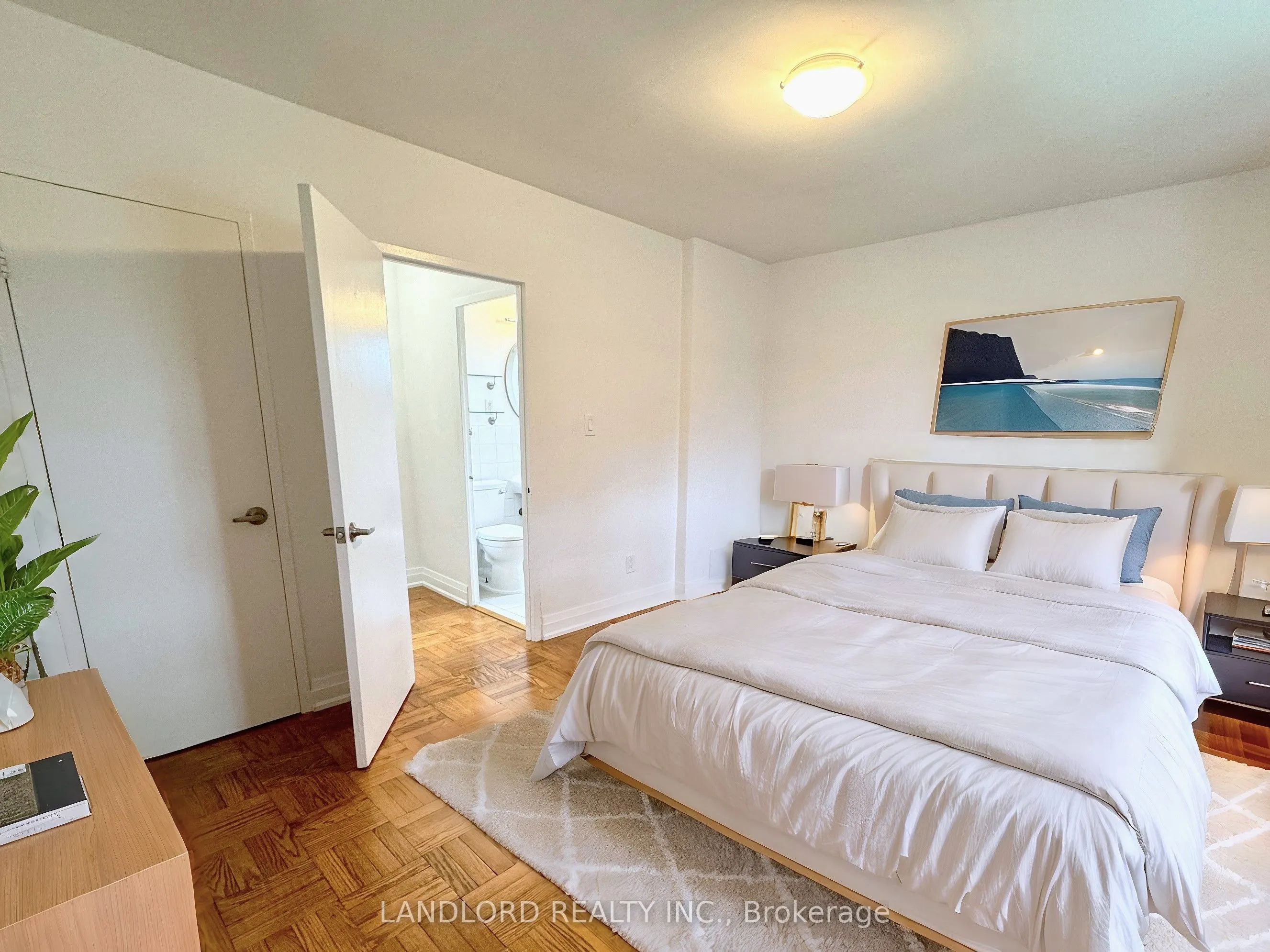 2696 Lake Shore Boulevard W, #12
