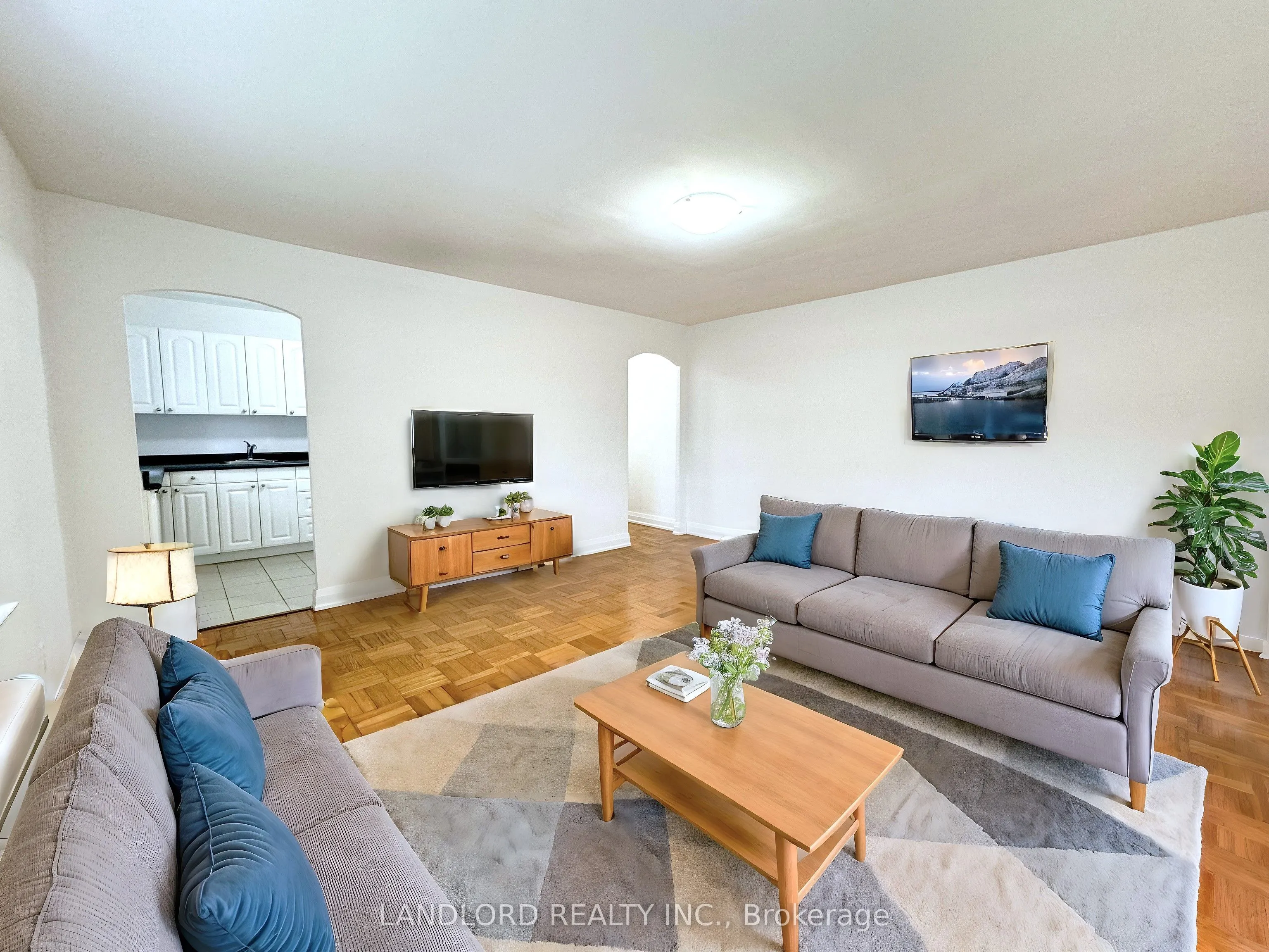 2696 Lake Shore Boulevard W, #12