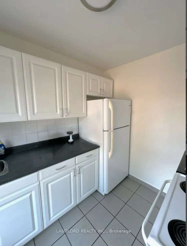 2696 Lake Shore Boulevard W, #12