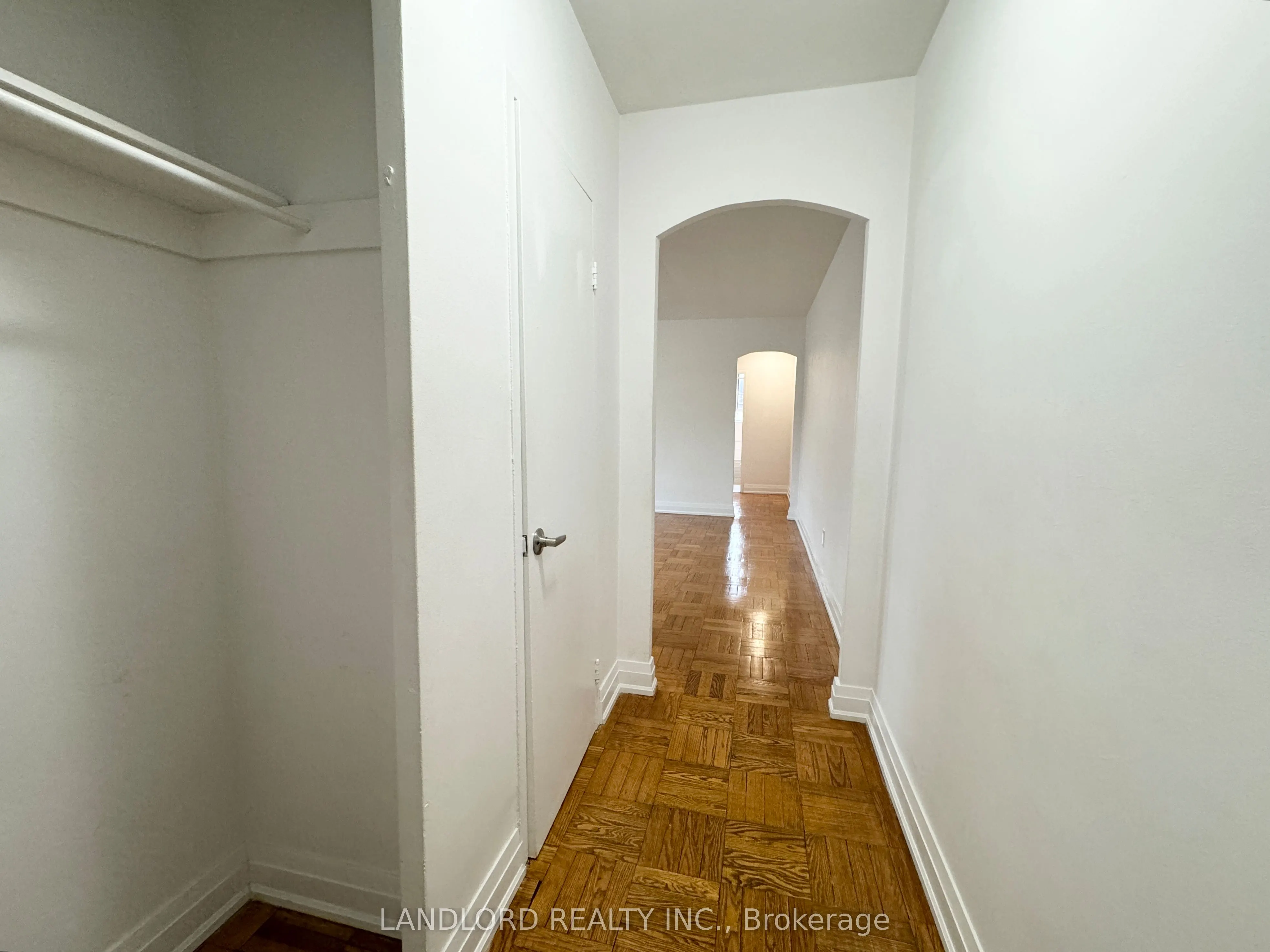 2696 Lake Shore Boulevard W, #12