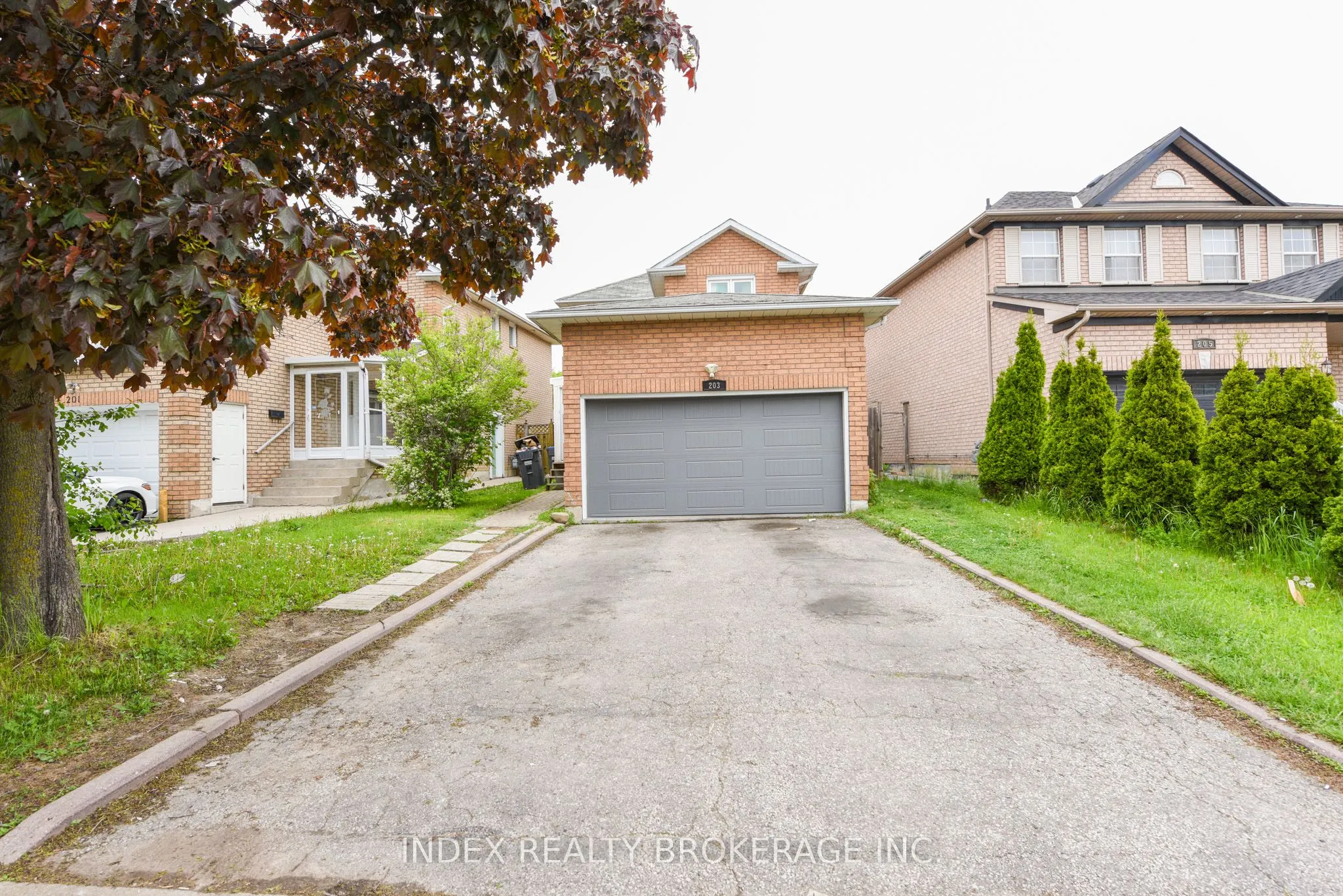 203 Richvale Drive S