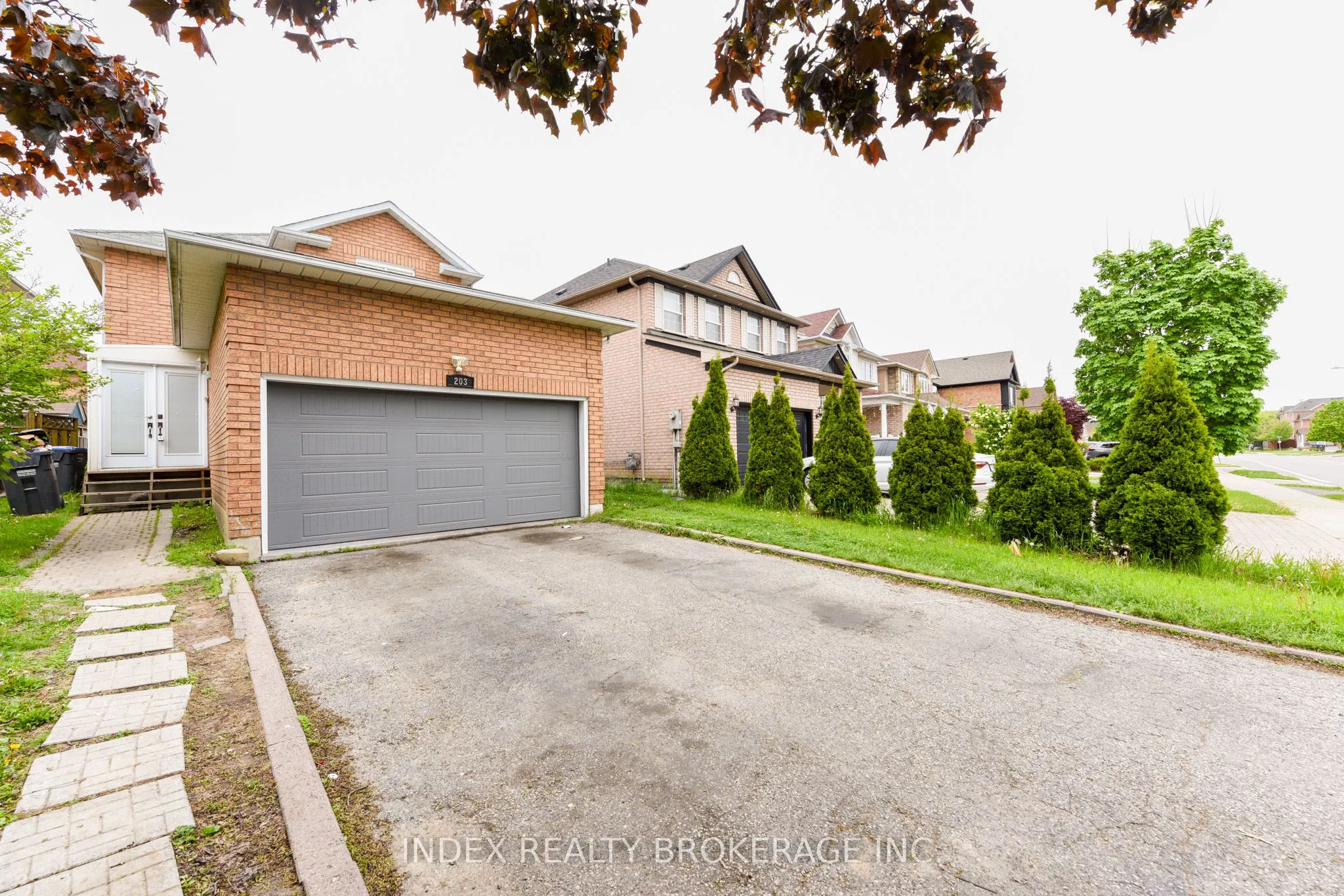 203 Richvale Drive S