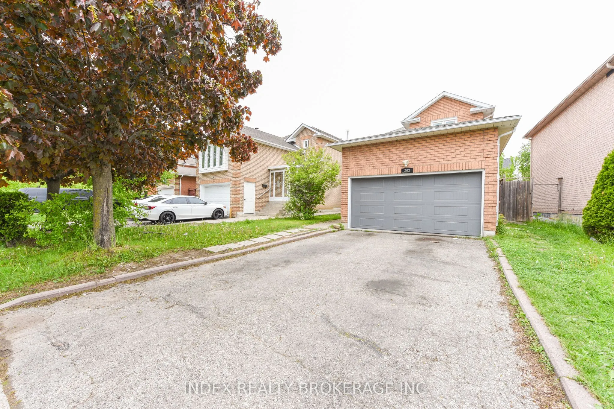 203 Richvale Drive S