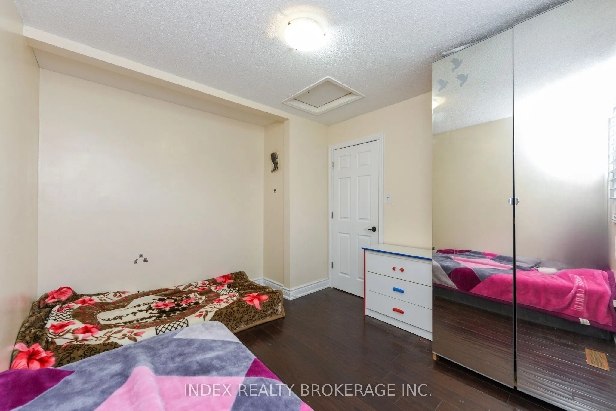 203 Richvale Drive S