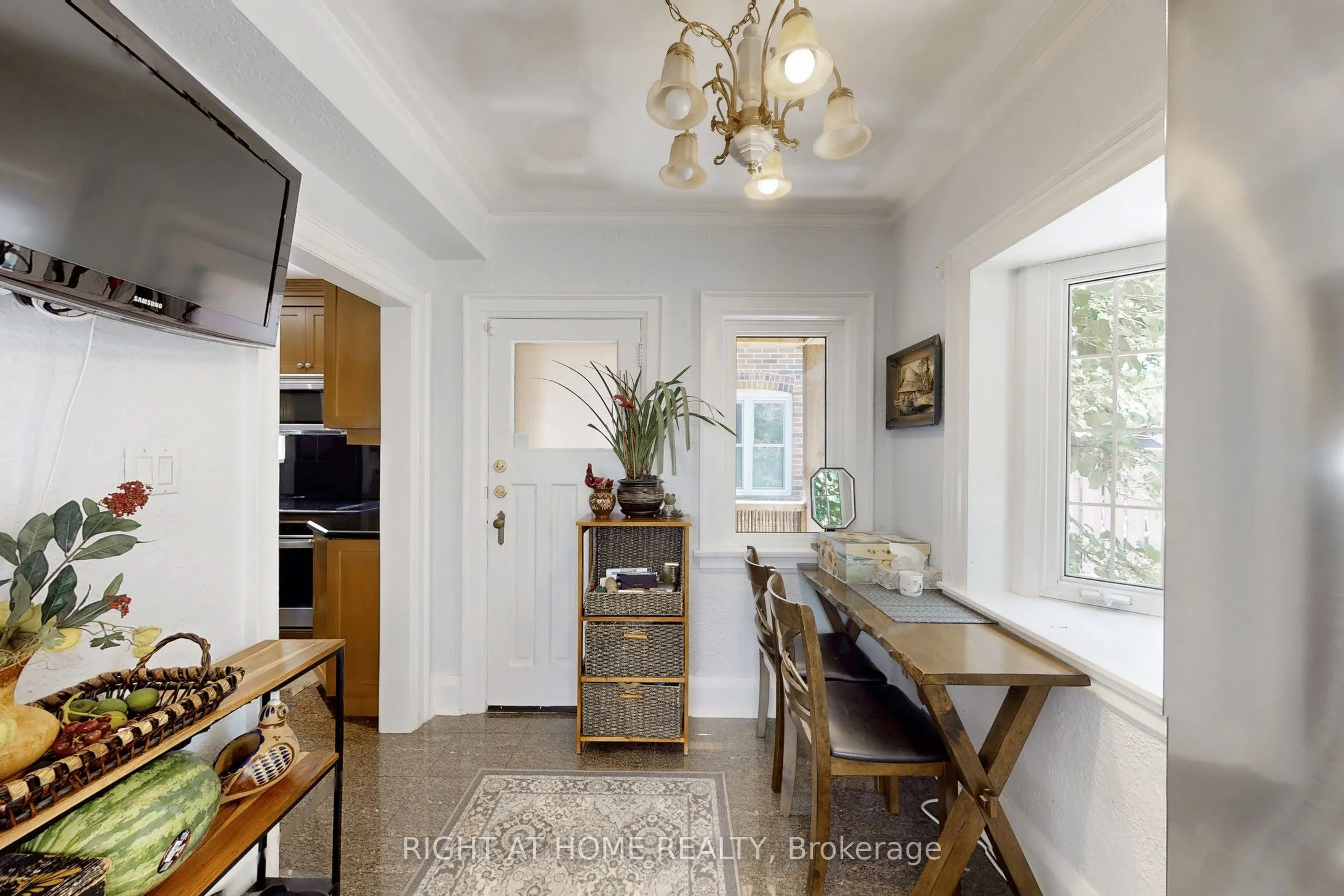 46 Jackson Avenue