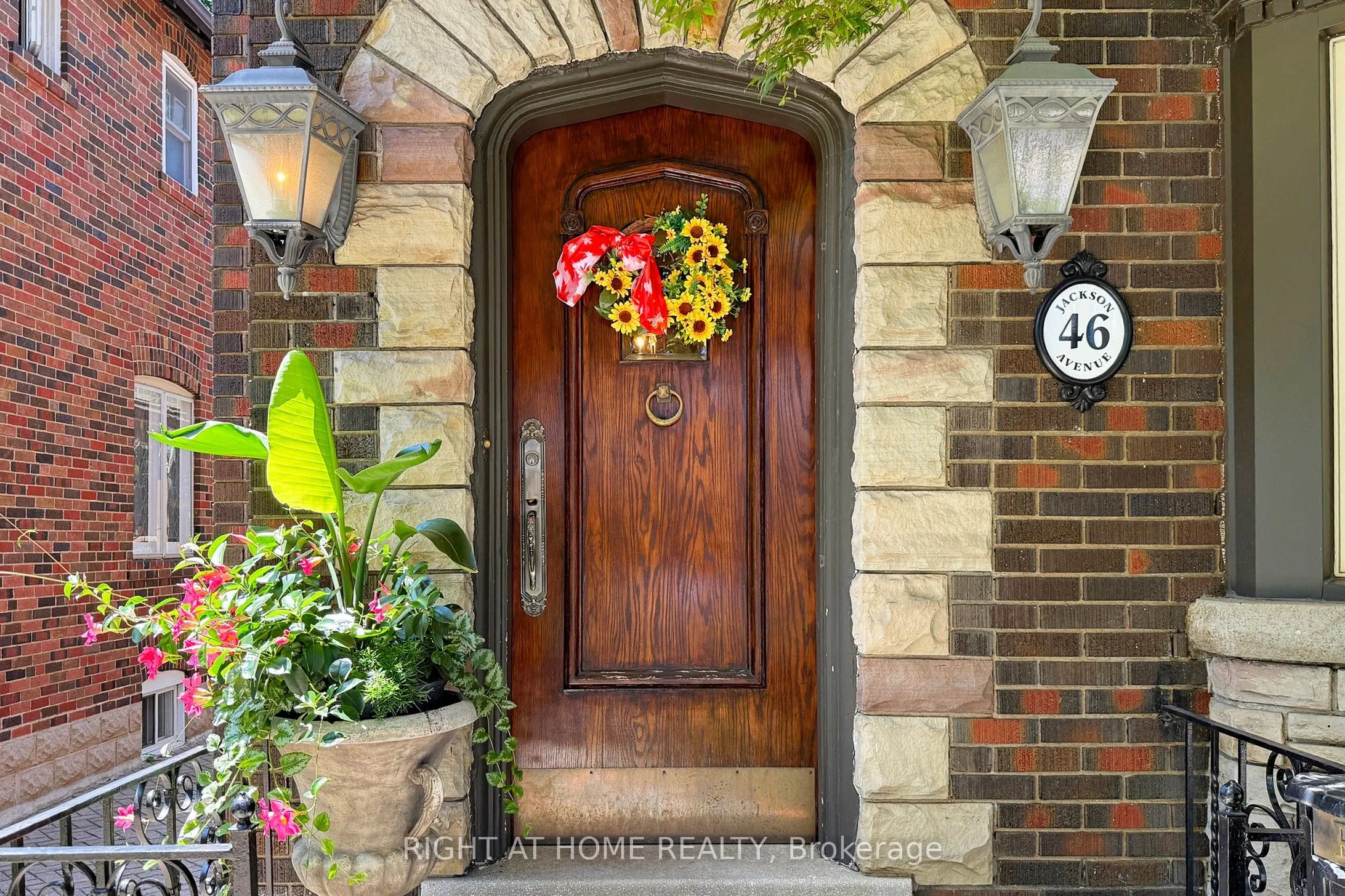 46 Jackson Avenue