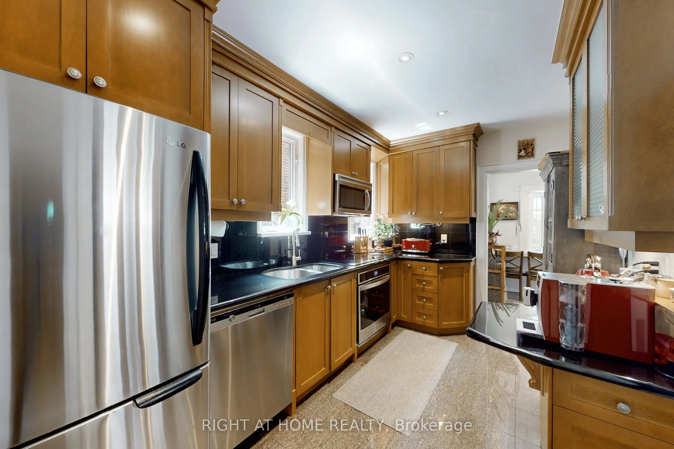 46 Jackson Avenue