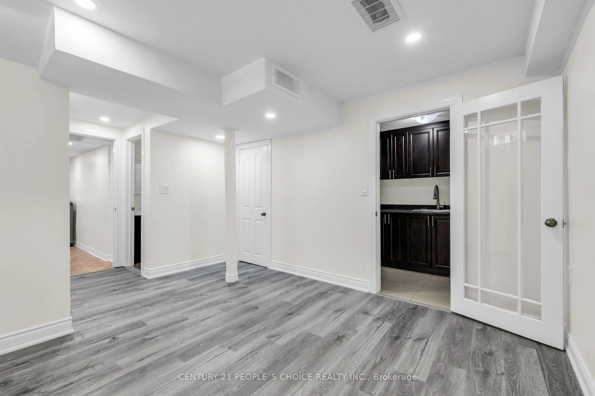 46 Studebaker Trail