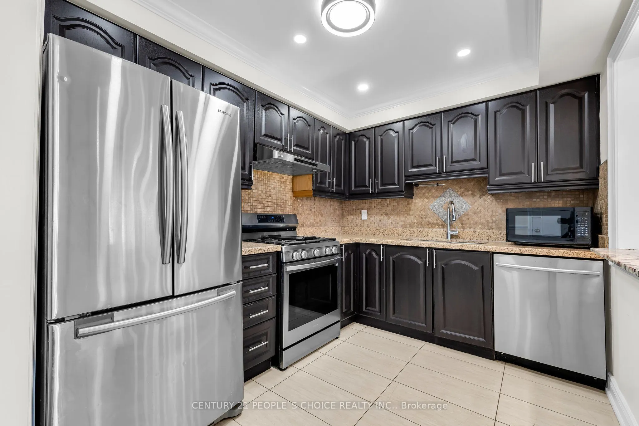 46 Studebaker Trail